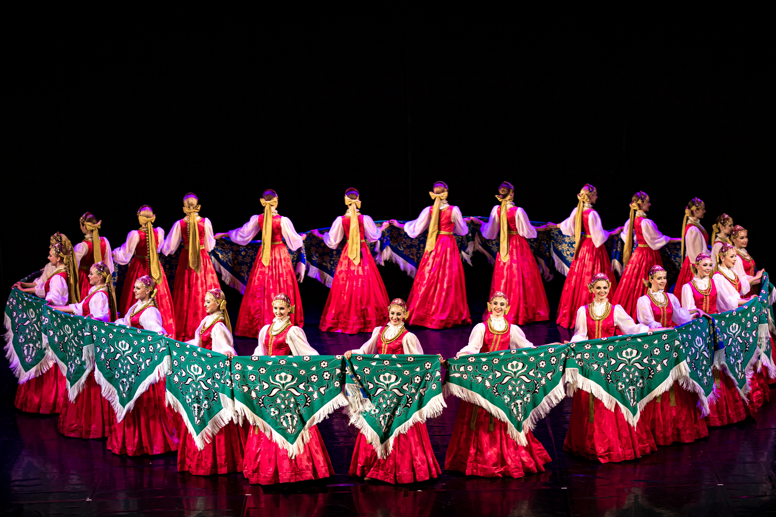 Государственный хореографический ансамбль «БЕРЕЗКА» Зимний театр. Фотограф в Сочи Юрий Шептаев