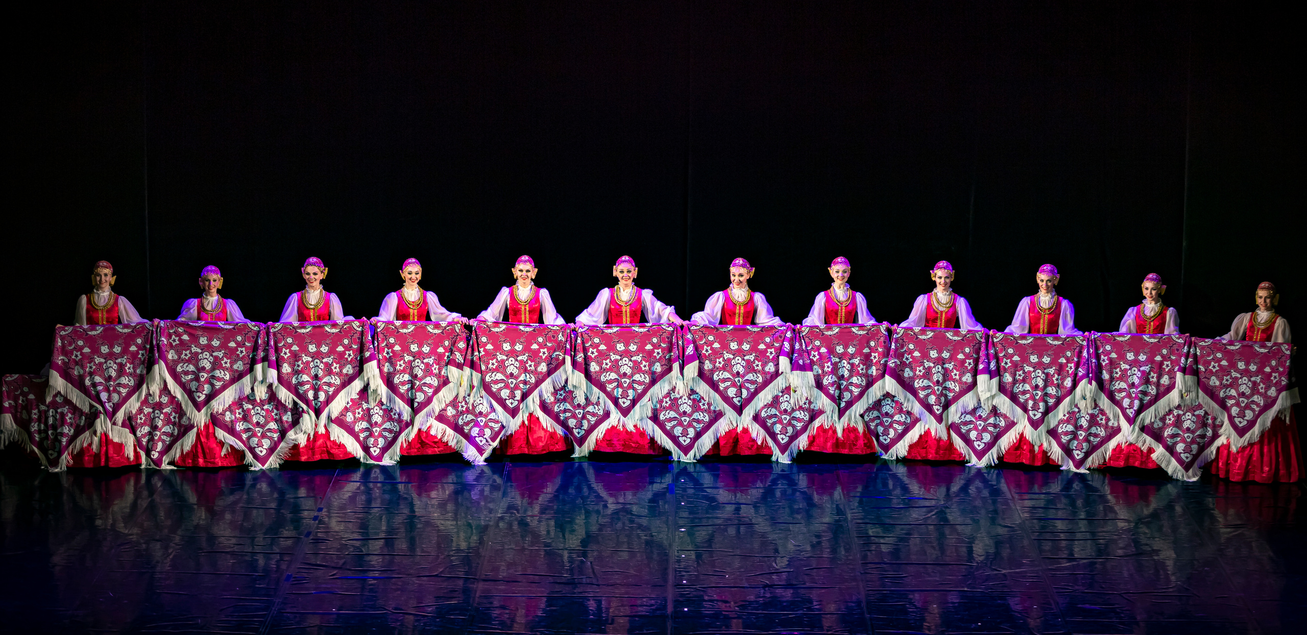 Государственный хореографический ансамбль «БЕРЕЗКА» Зимний театр. Фотограф в Сочи Юрий Шептаев