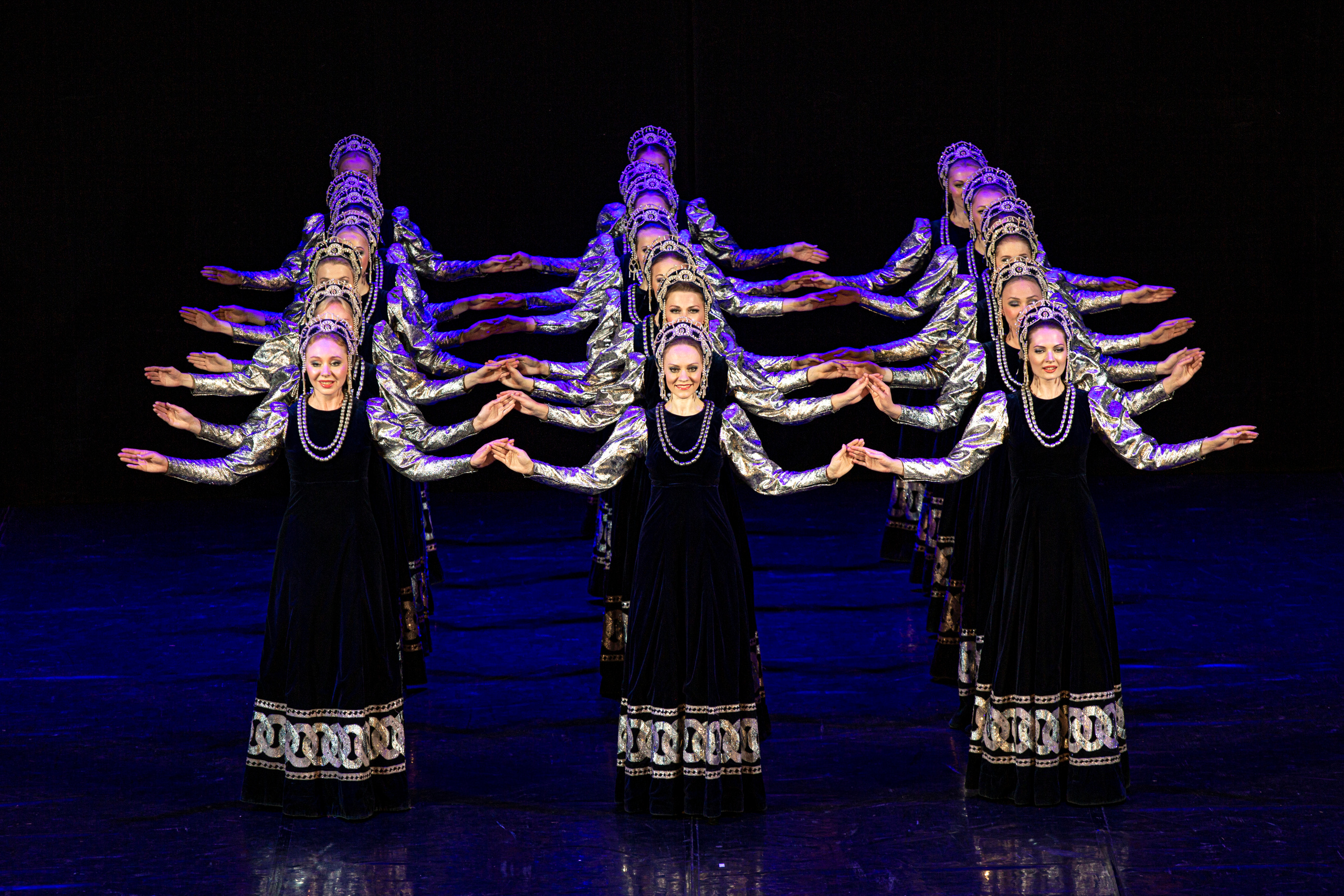 Государственный хореографический ансамбль «БЕРЕЗКА» Зимний театр. Фотограф в Сочи Юрий Шептаев