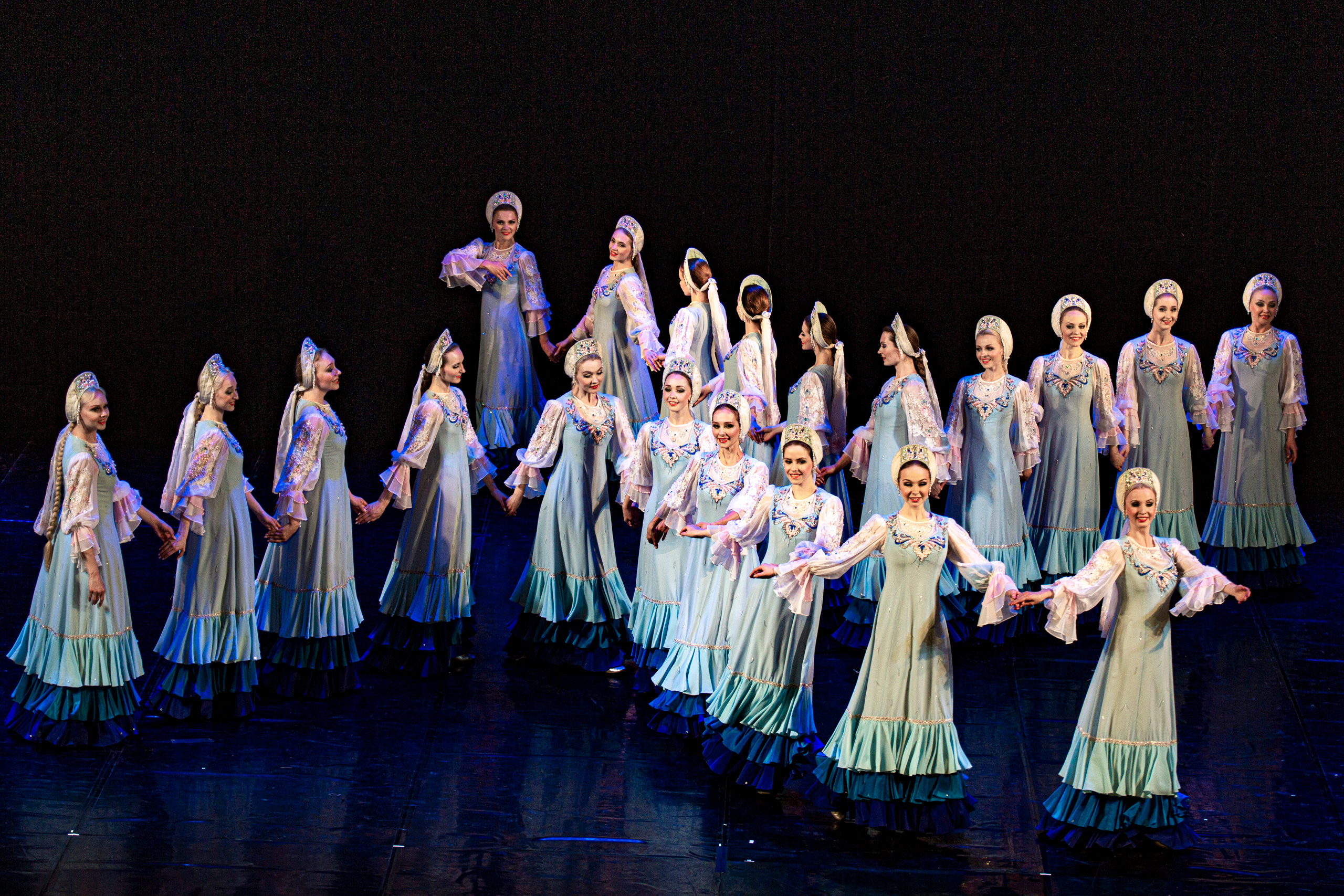 Государственный хореографический ансамбль «БЕРЕЗКА» Зимний театр. Фотограф в Сочи Юрий Шептаев