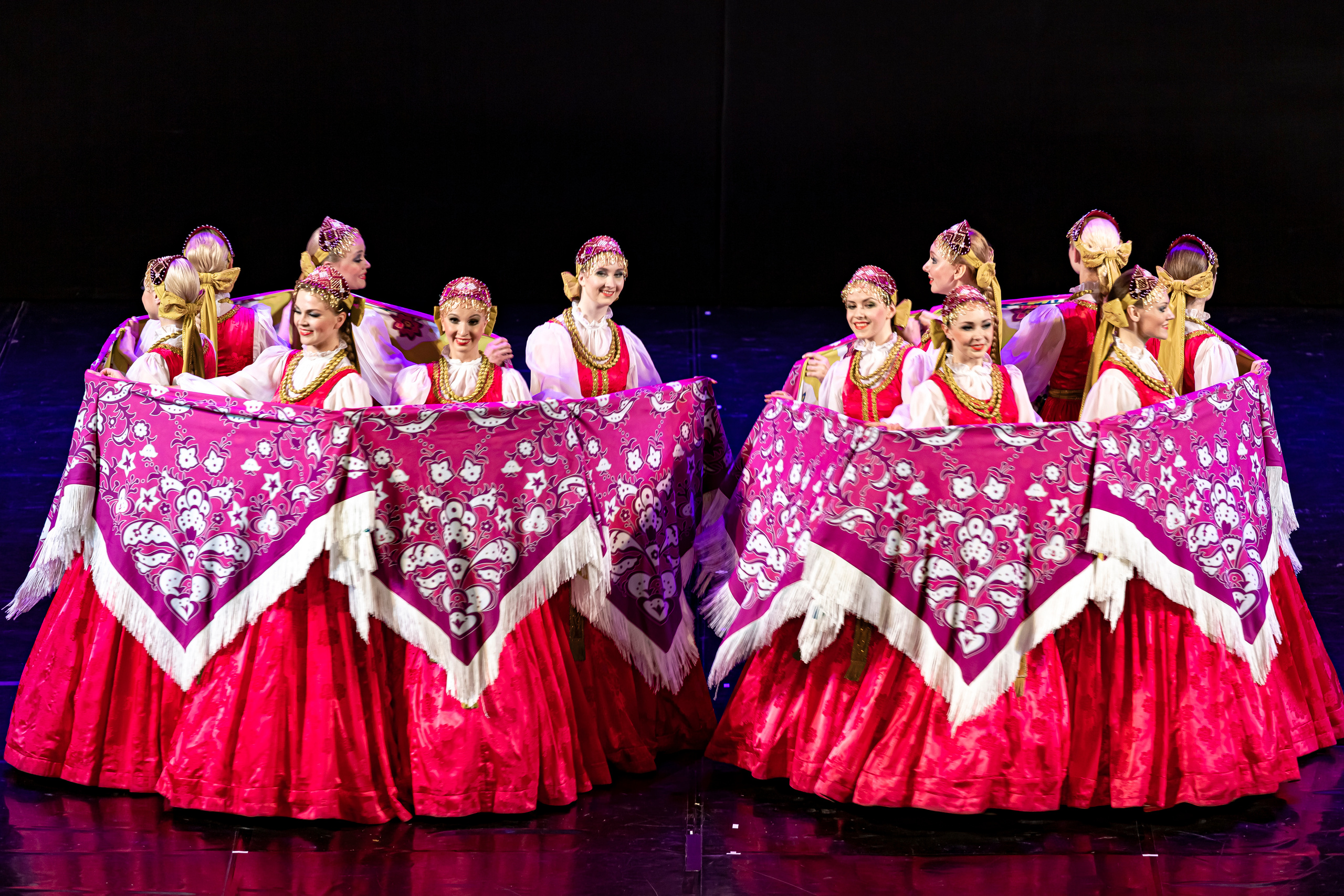 Государственный хореографический ансамбль «БЕРЕЗКА» Зимний театр. Фотограф в Сочи Юрий Шептаев