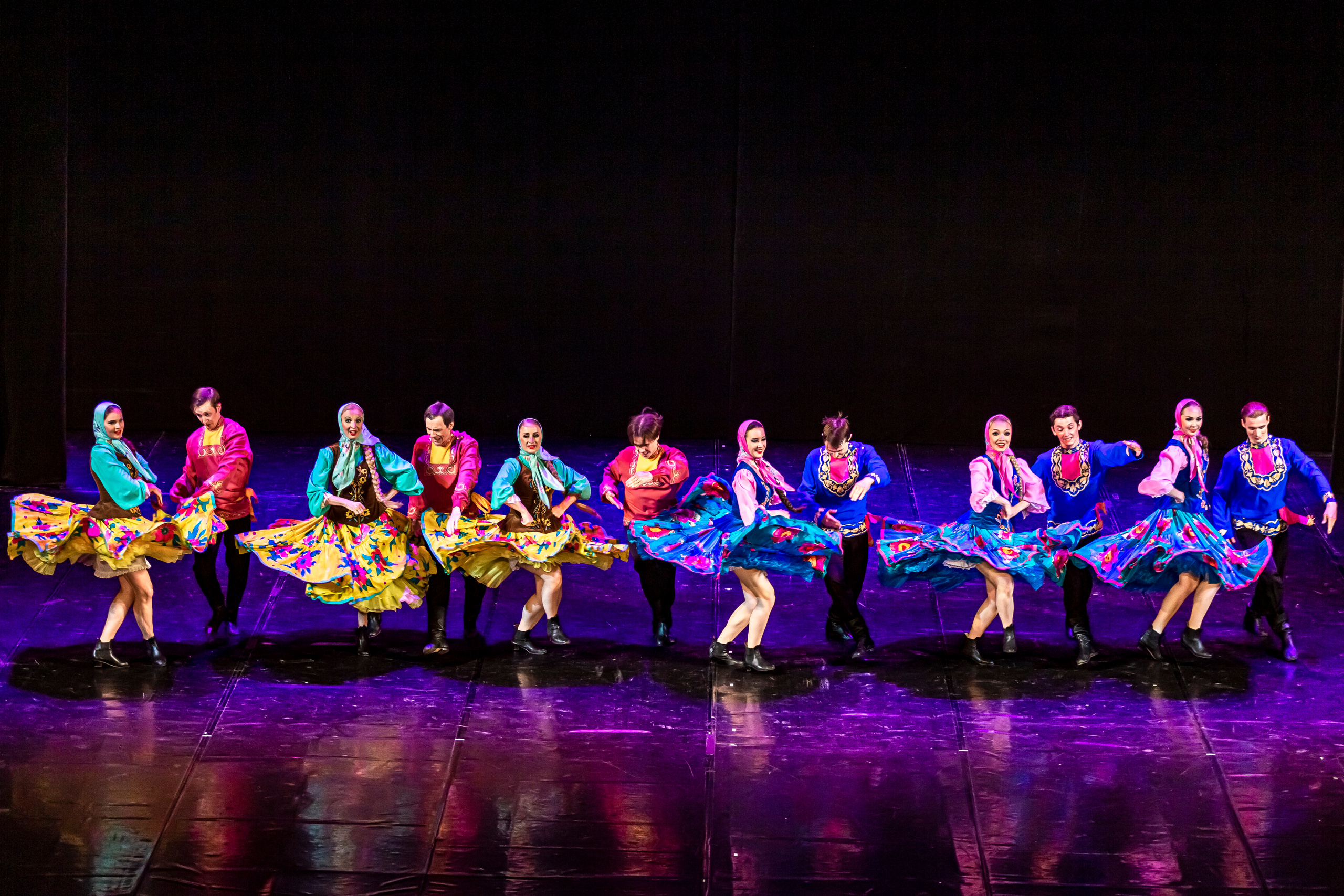 Государственный хореографический ансамбль «БЕРЕЗКА» Зимний театр. Фотограф в Сочи Юрий Шептаев