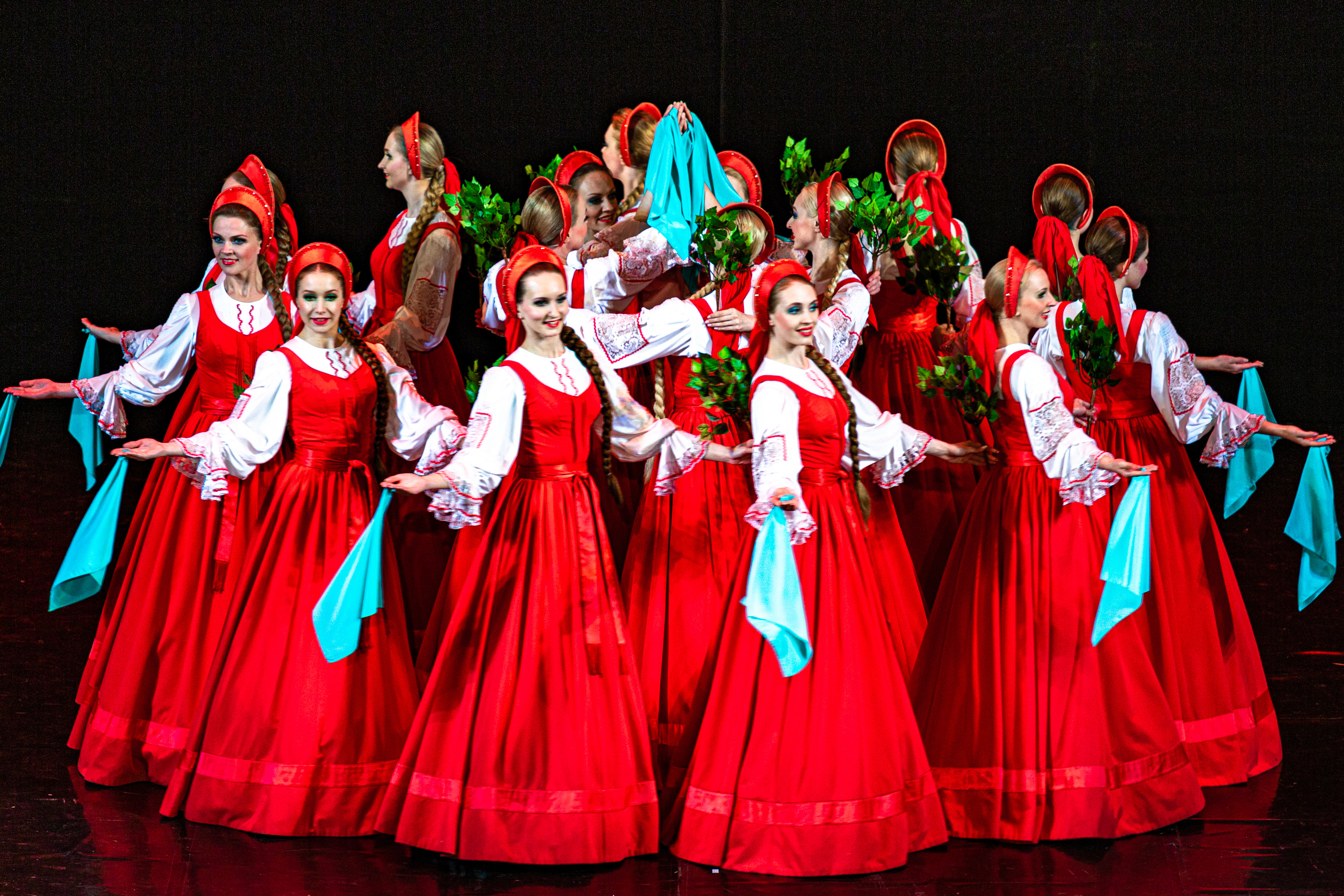 Государственный хореографический ансамбль «БЕРЕЗКА» Зимний театр. Фотограф в Сочи Юрий Шептаев