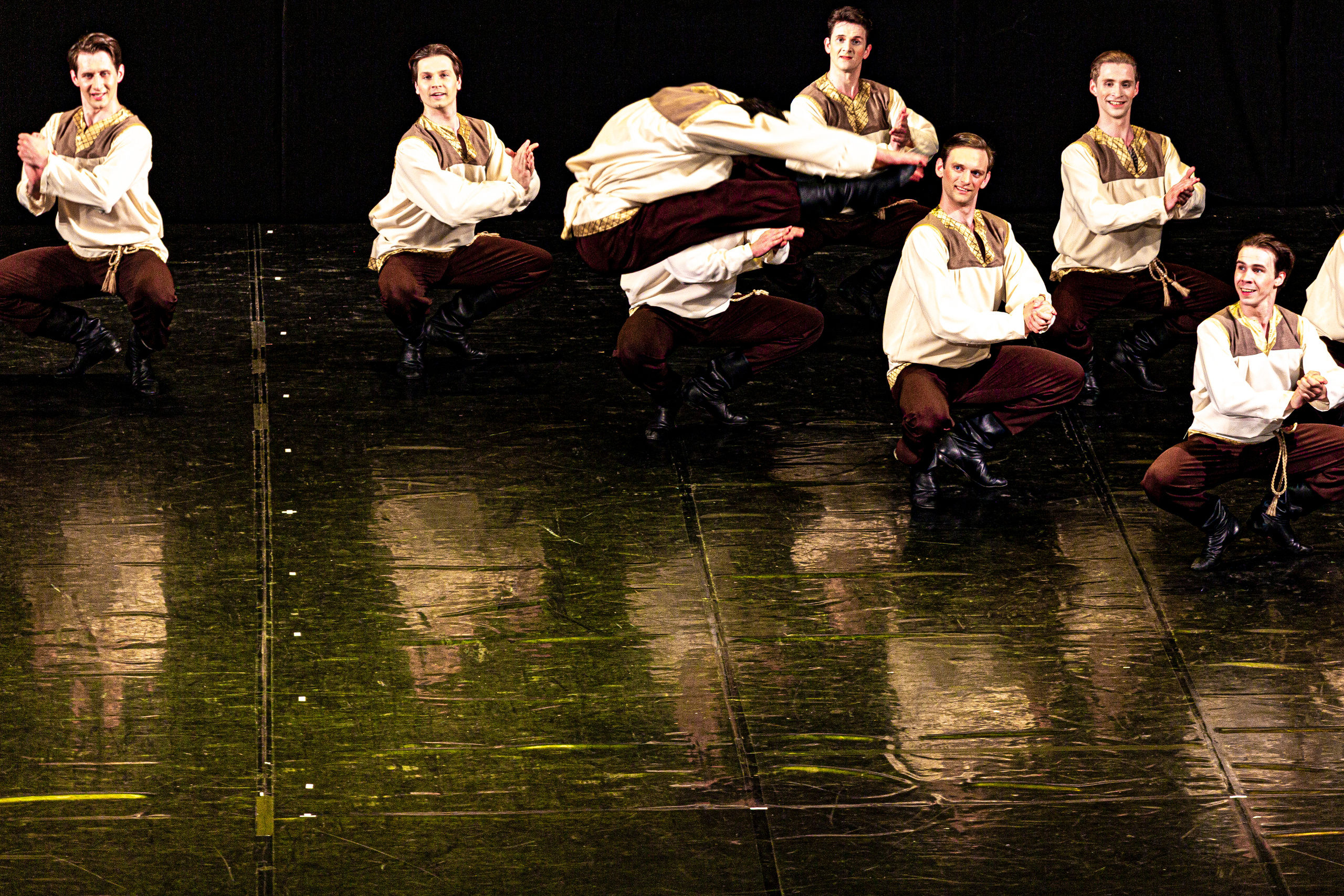 Государственный хореографический ансамбль «БЕРЕЗКА» Зимний театр. Фотограф в Сочи Юрий Шептаев