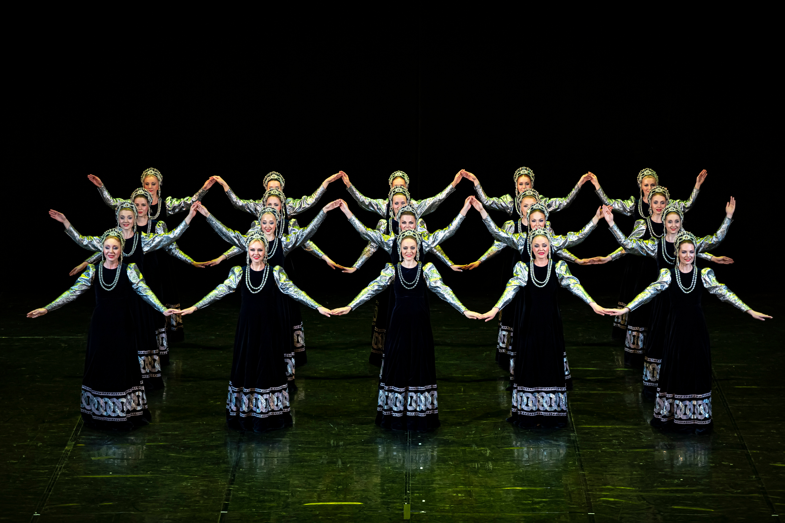 Государственный хореографический ансамбль «БЕРЕЗКА» Зимний театр. Фотограф в Сочи Юрий Шептаев