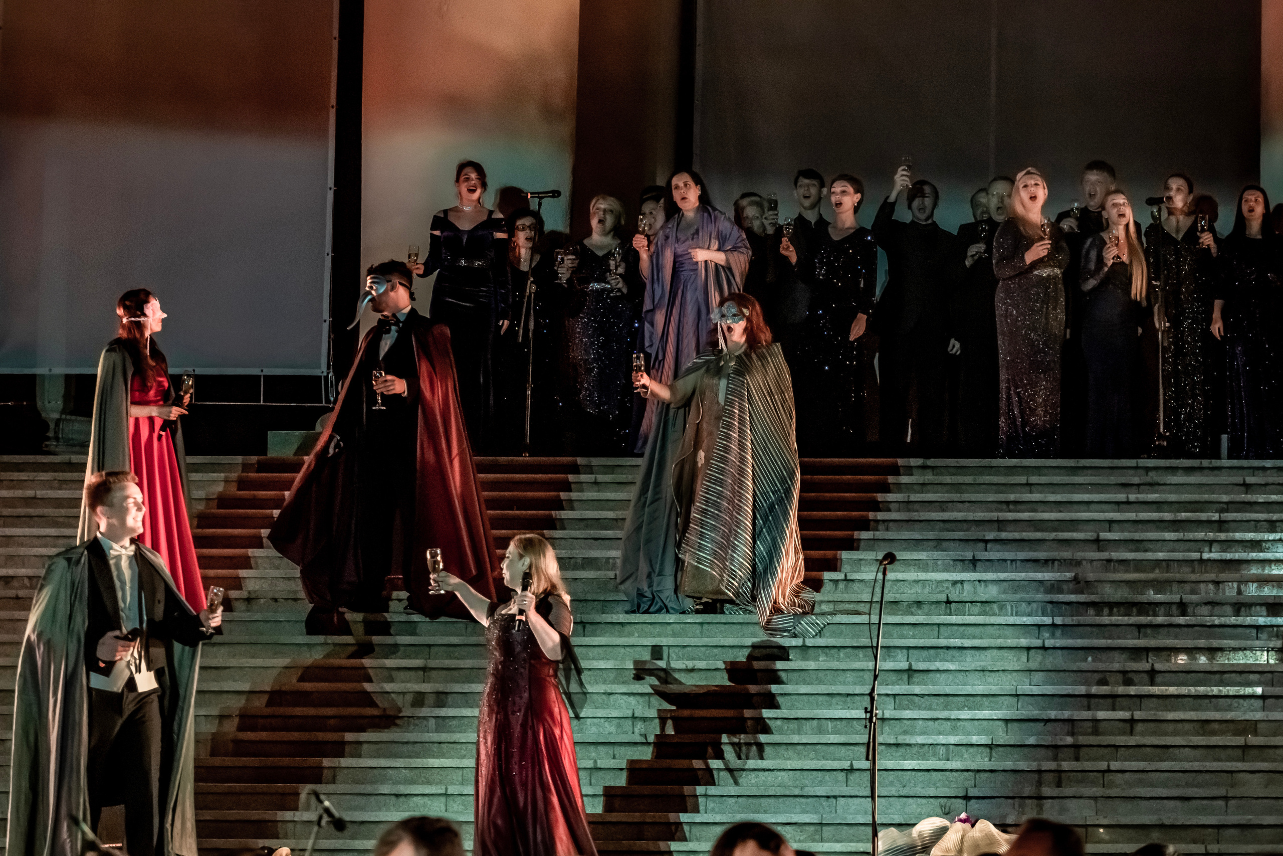 Концерт в день города Сочи на театральной площади Зимний театр. Фотограф в Сочи Юрий Шептаев