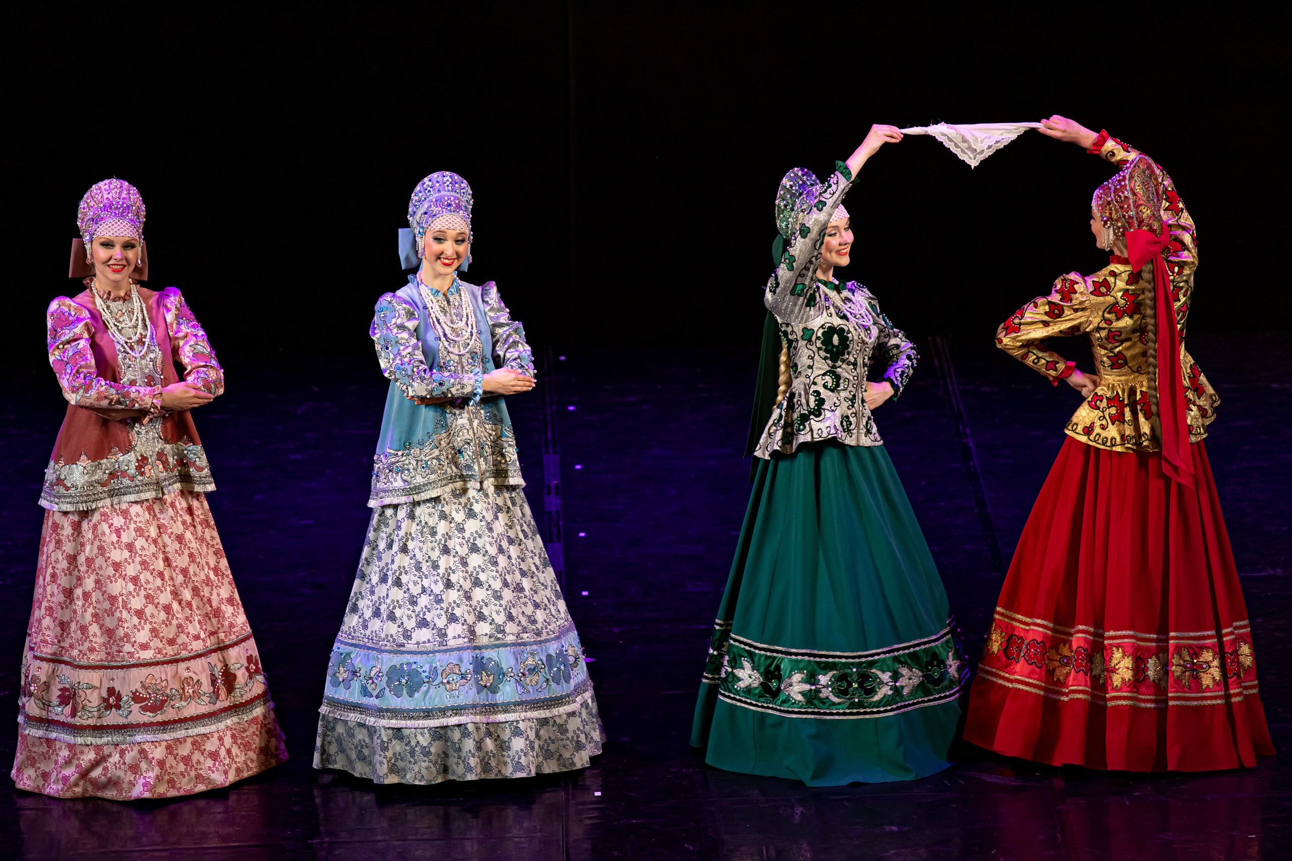 Государственный хореографический ансамбль «БЕРЕЗКА» Зимний театр. Фотограф в Сочи Юрий Шептаев