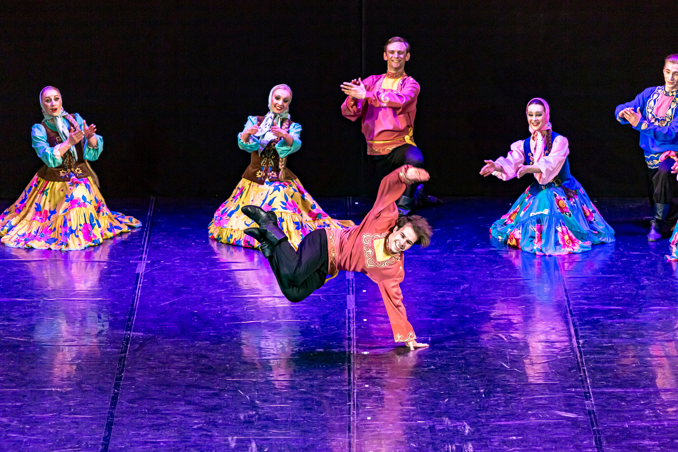 Государственный хореографический ансамбль «БЕРЕЗКА» Зимний театр. Фотограф в Сочи Юрий Шептаев