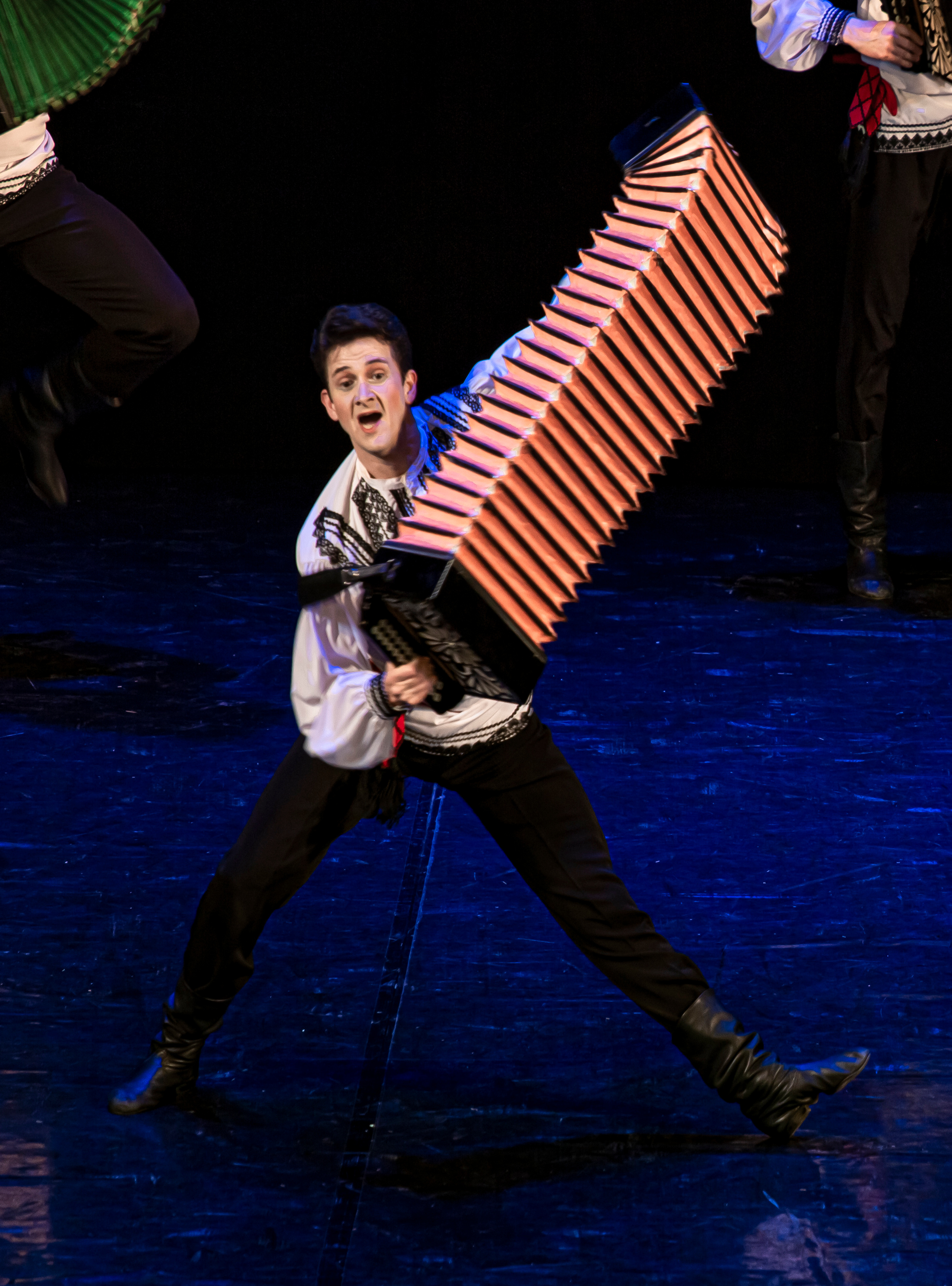 Государственный хореографический ансамбль «БЕРЕЗКА» Зимний театр. Фотограф в Сочи Юрий Шептаев