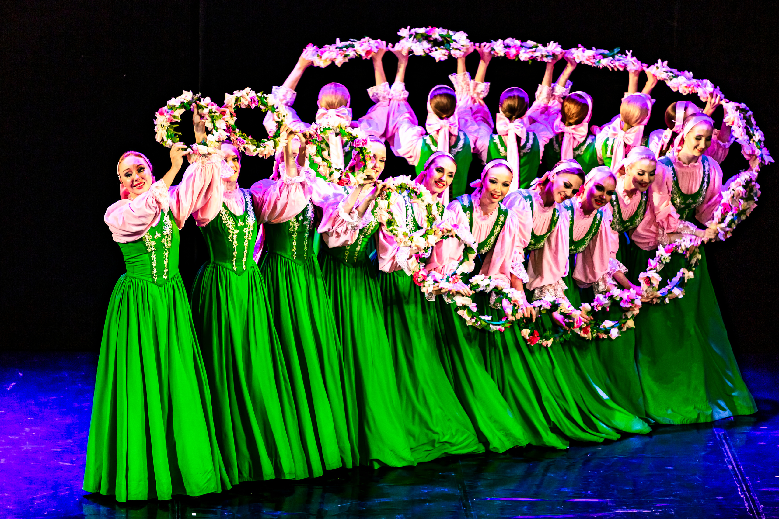 Государственный хореографический ансамбль «БЕРЕЗКА» Зимний театр. Фотограф в Сочи Юрий Шептаев