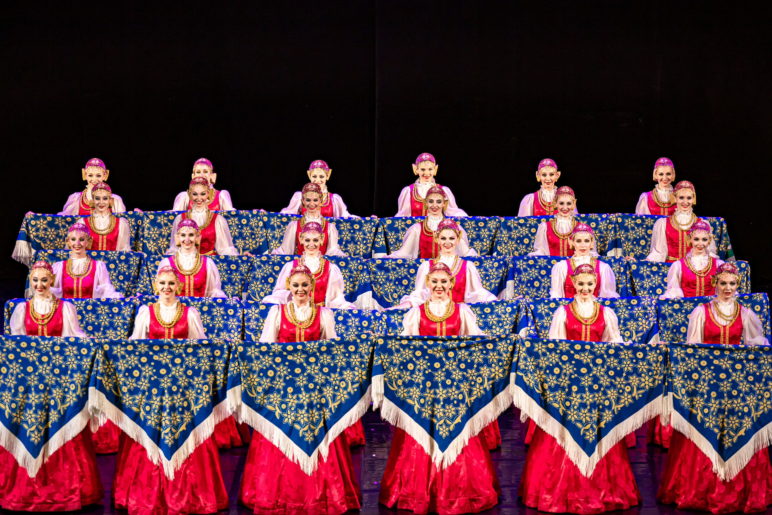 Государственный хореографический ансамбль «БЕРЕЗКА» Зимний театр. Фотограф в Сочи Юрий Шептаев