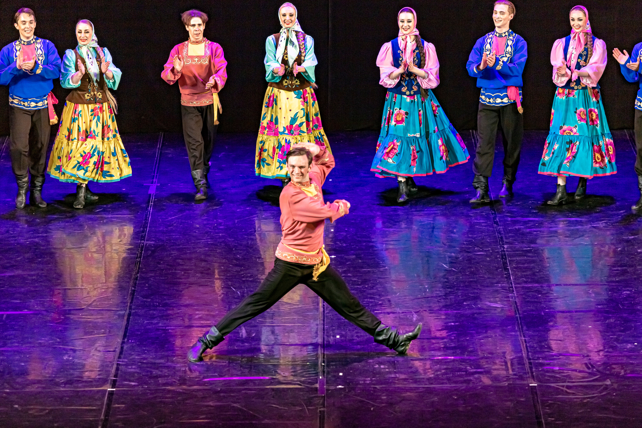 Государственный хореографический ансамбль «БЕРЕЗКА» Зимний театр. Фотограф в Сочи Юрий Шептаев