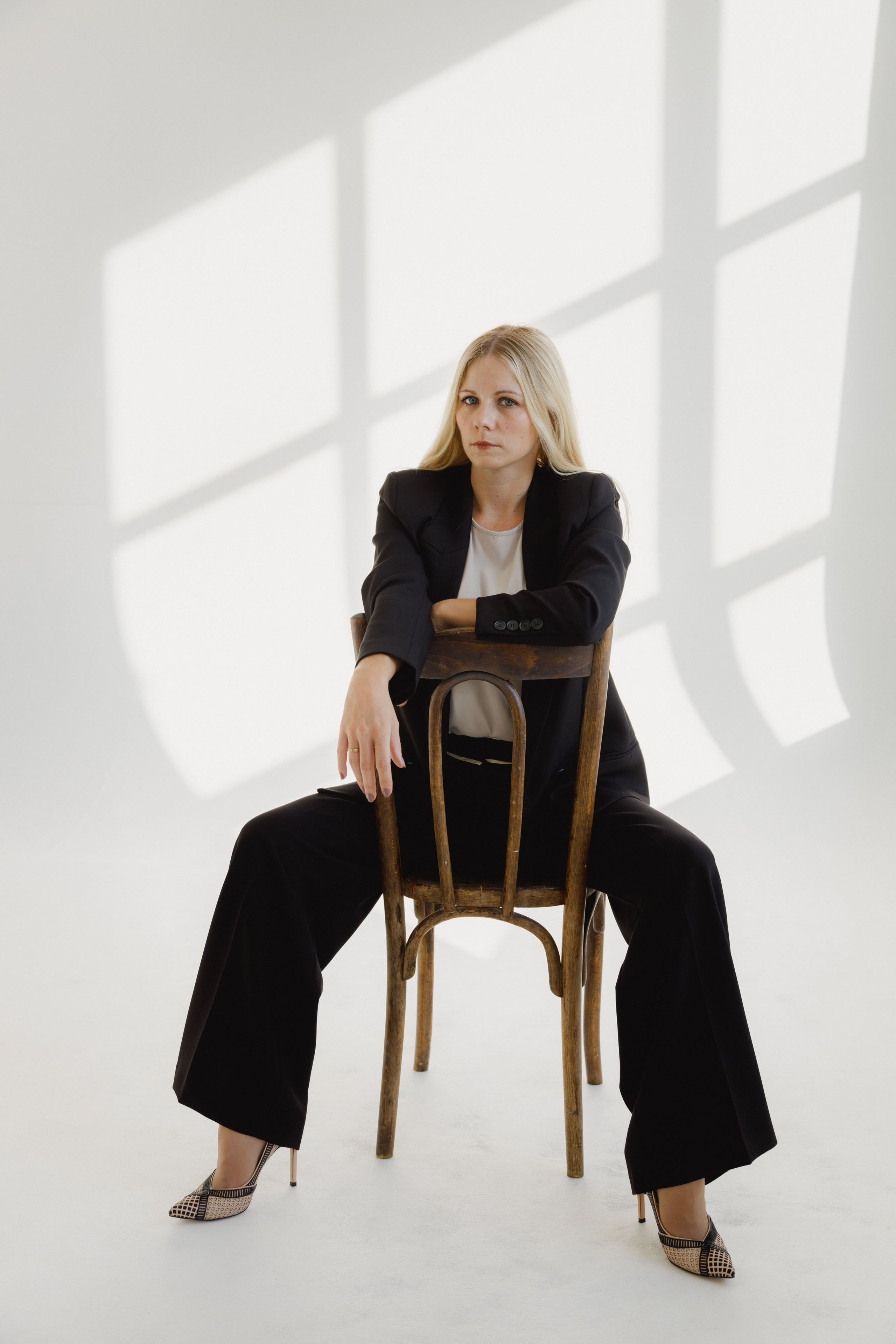 Деловой взгляд, искренняя улыбка. Фотограф в Москве — Ольга Федотова