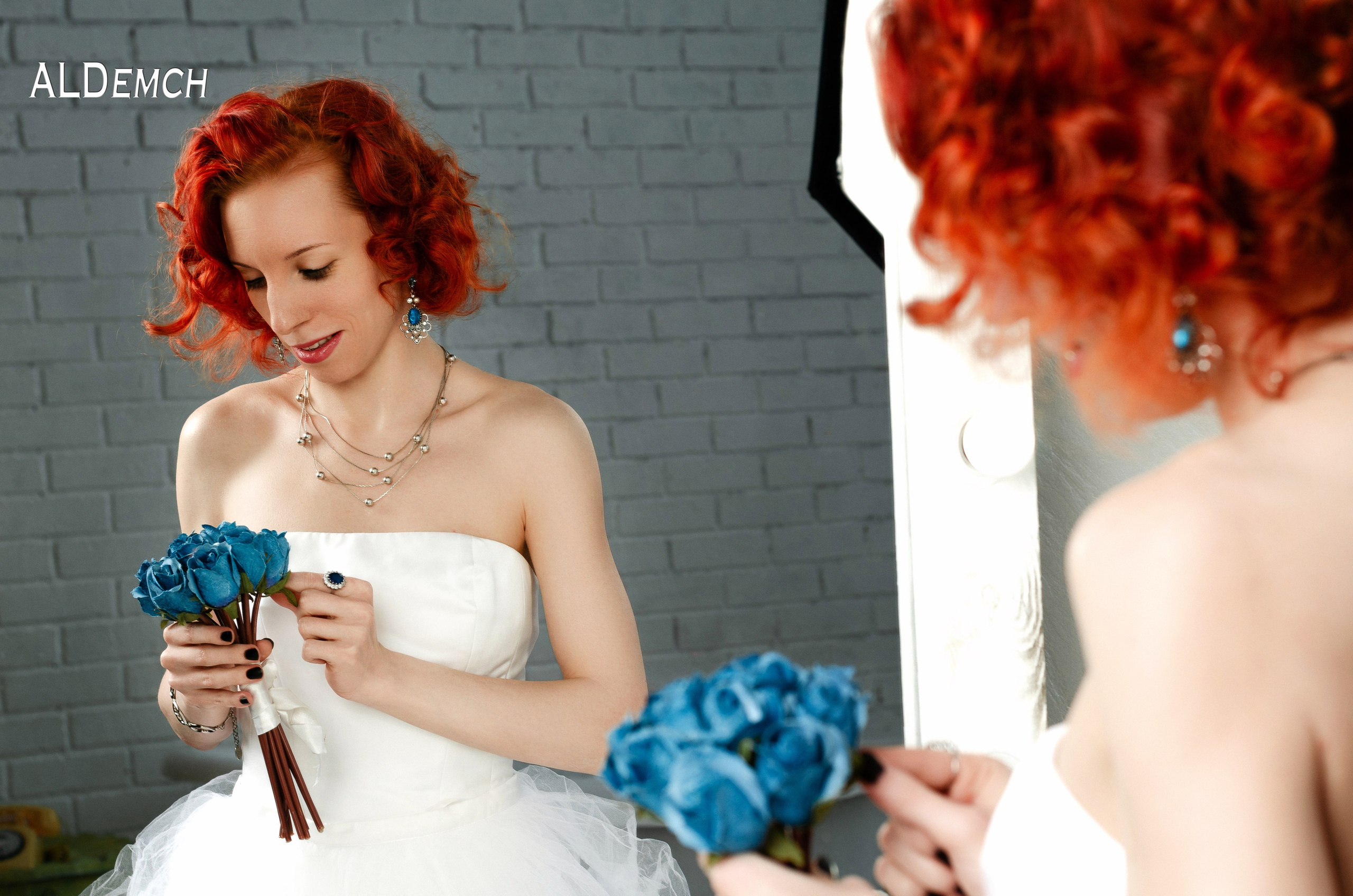 Свадебный фотограф в Москве и Дмитрове в студии и на улице