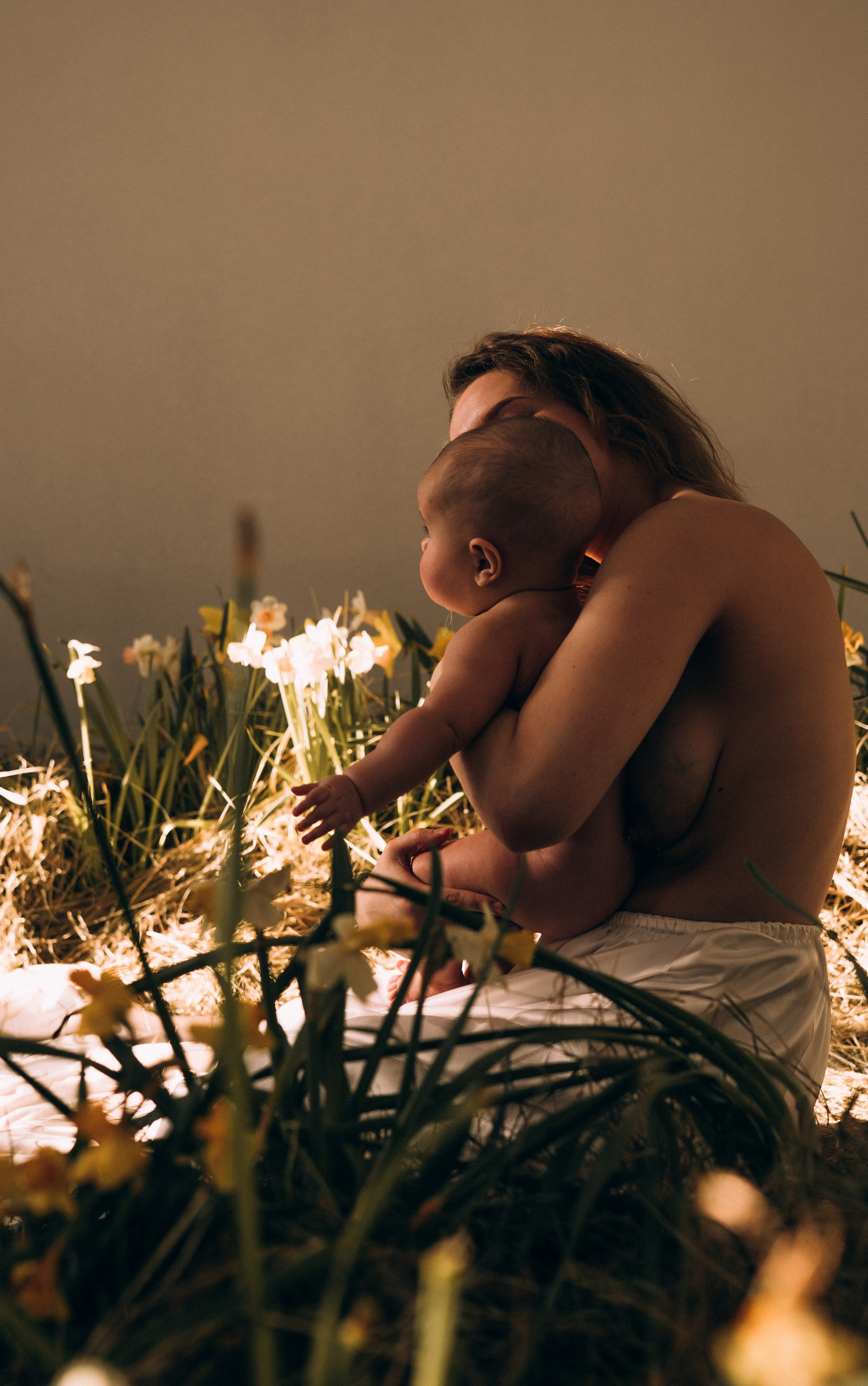 Цветочное материнство. Семейный, ньюборн фотограф, фотограф на роды в Москве, Виктория Тюльдюкова