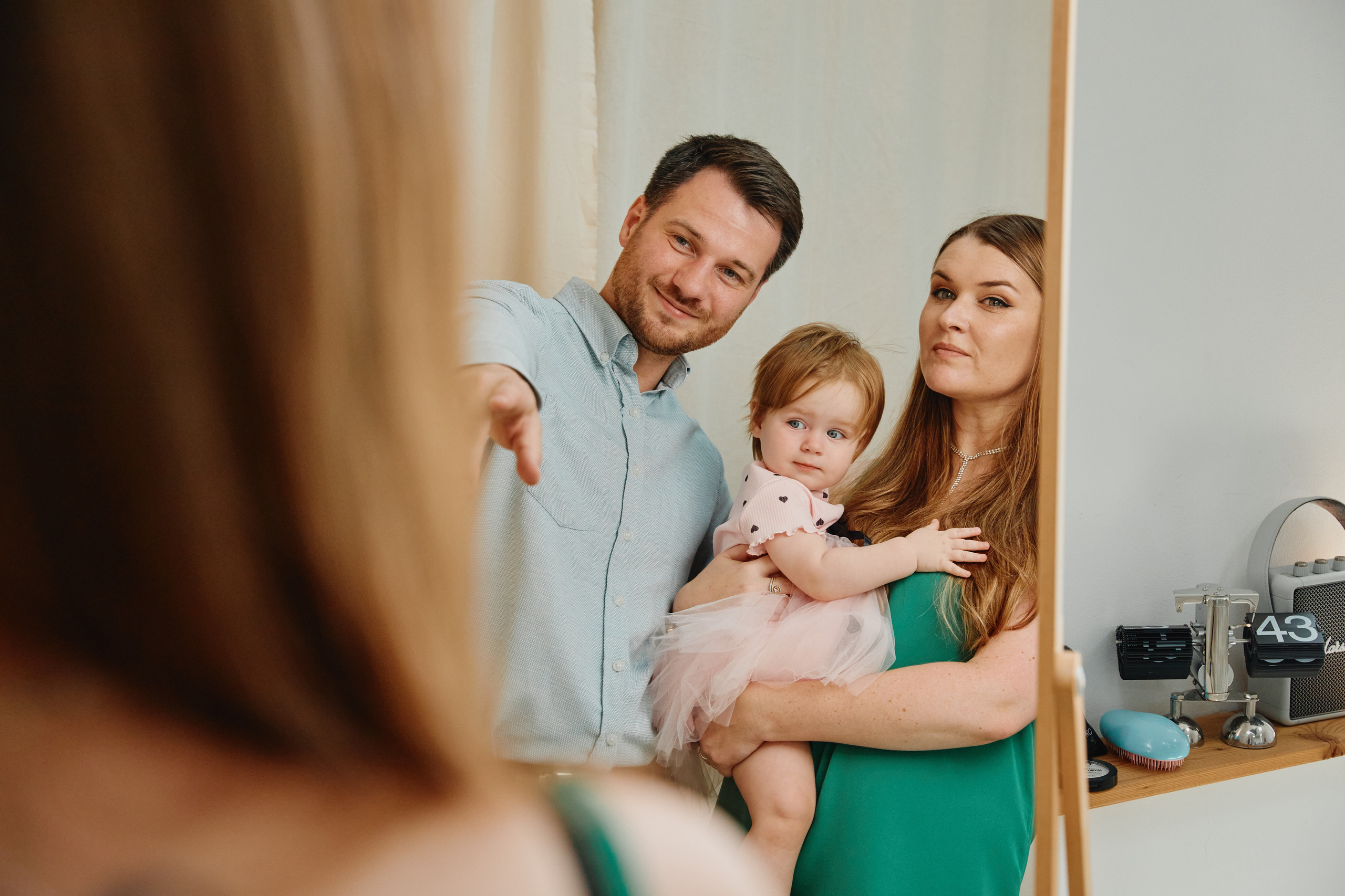 Семейная фотосессия в студии в честь дня рождения ребенка