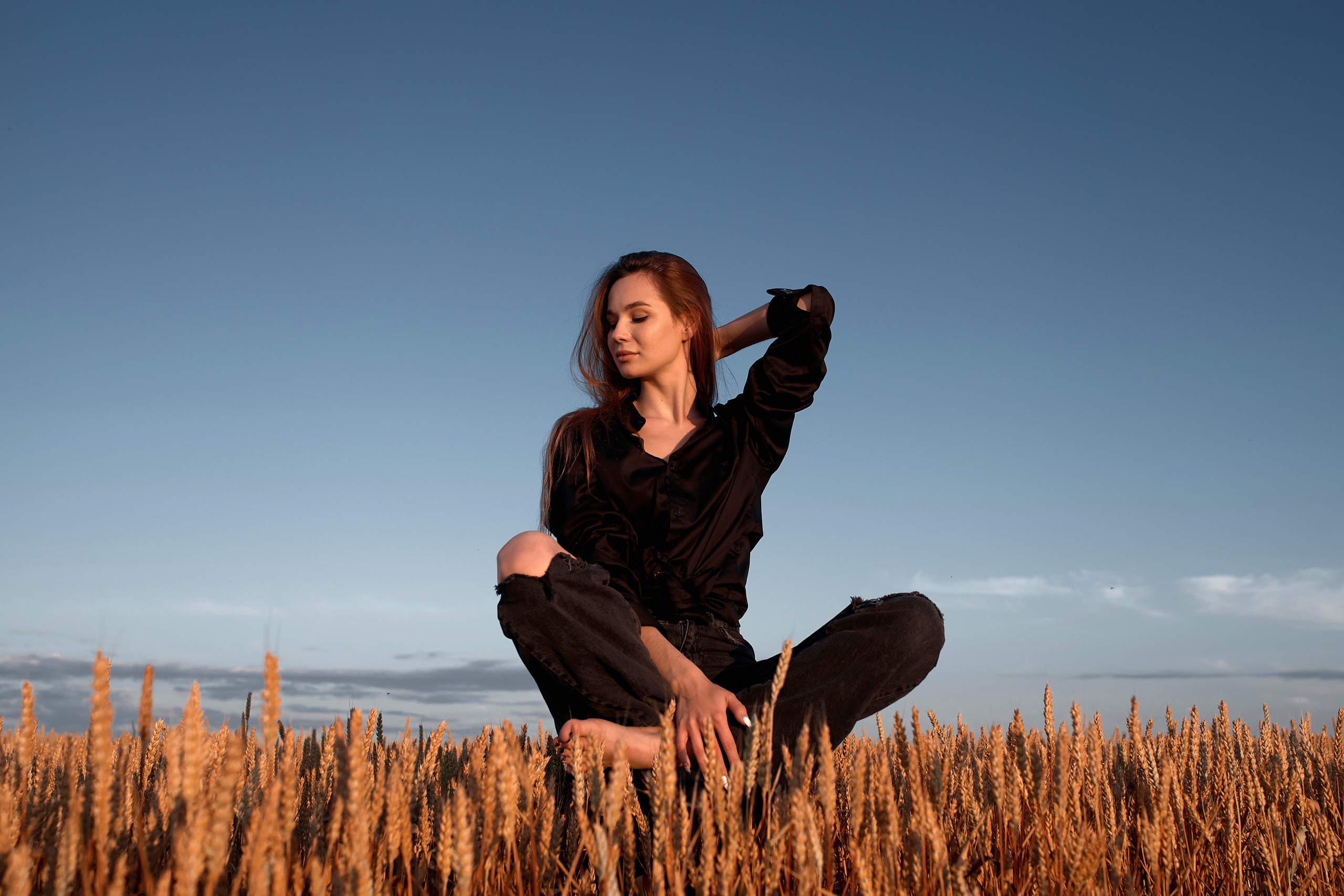 Индивидуальная фотосессия для Маши в поле пшеницы
