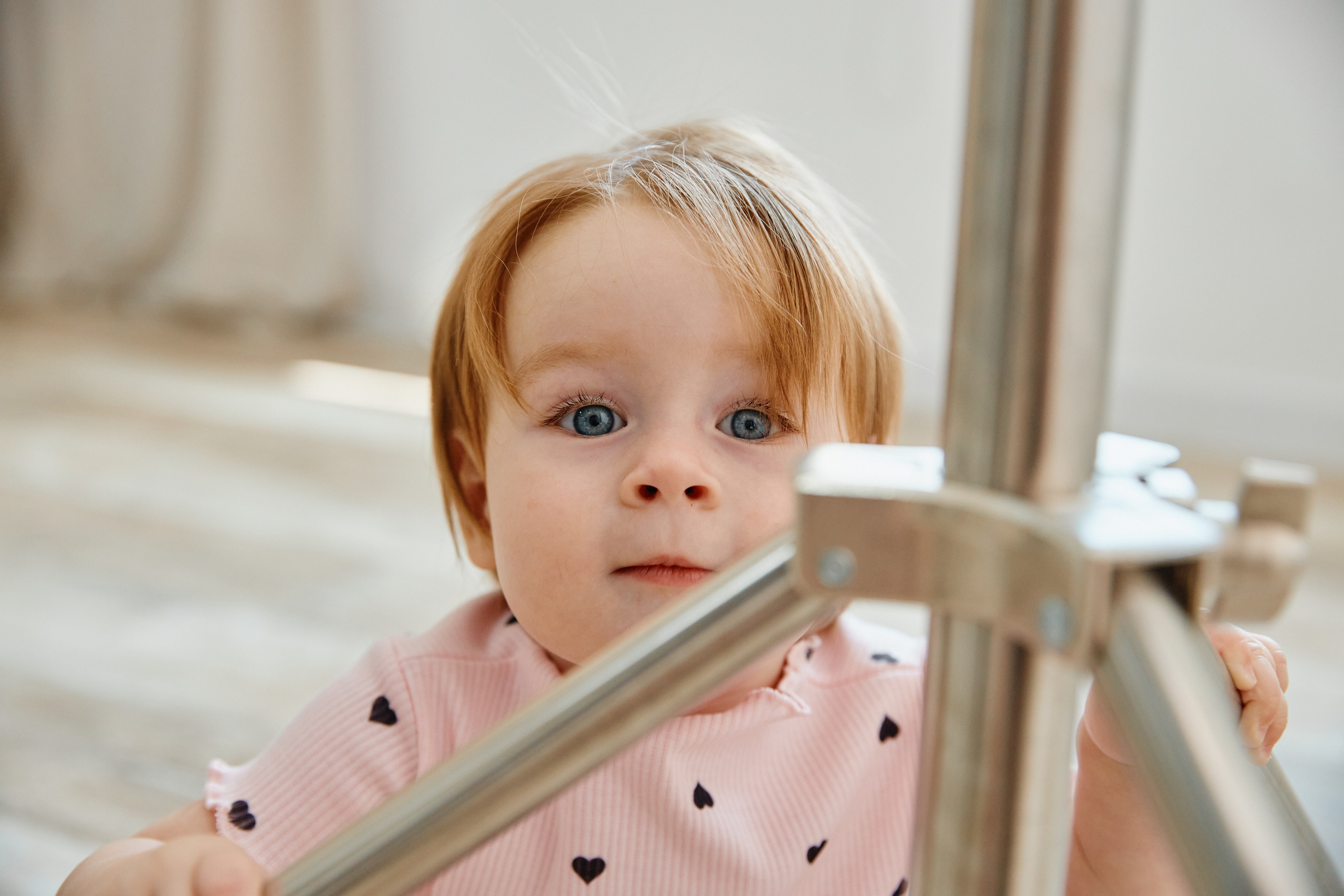 Семейная фотосессия в студии в честь дня рождения ребенка