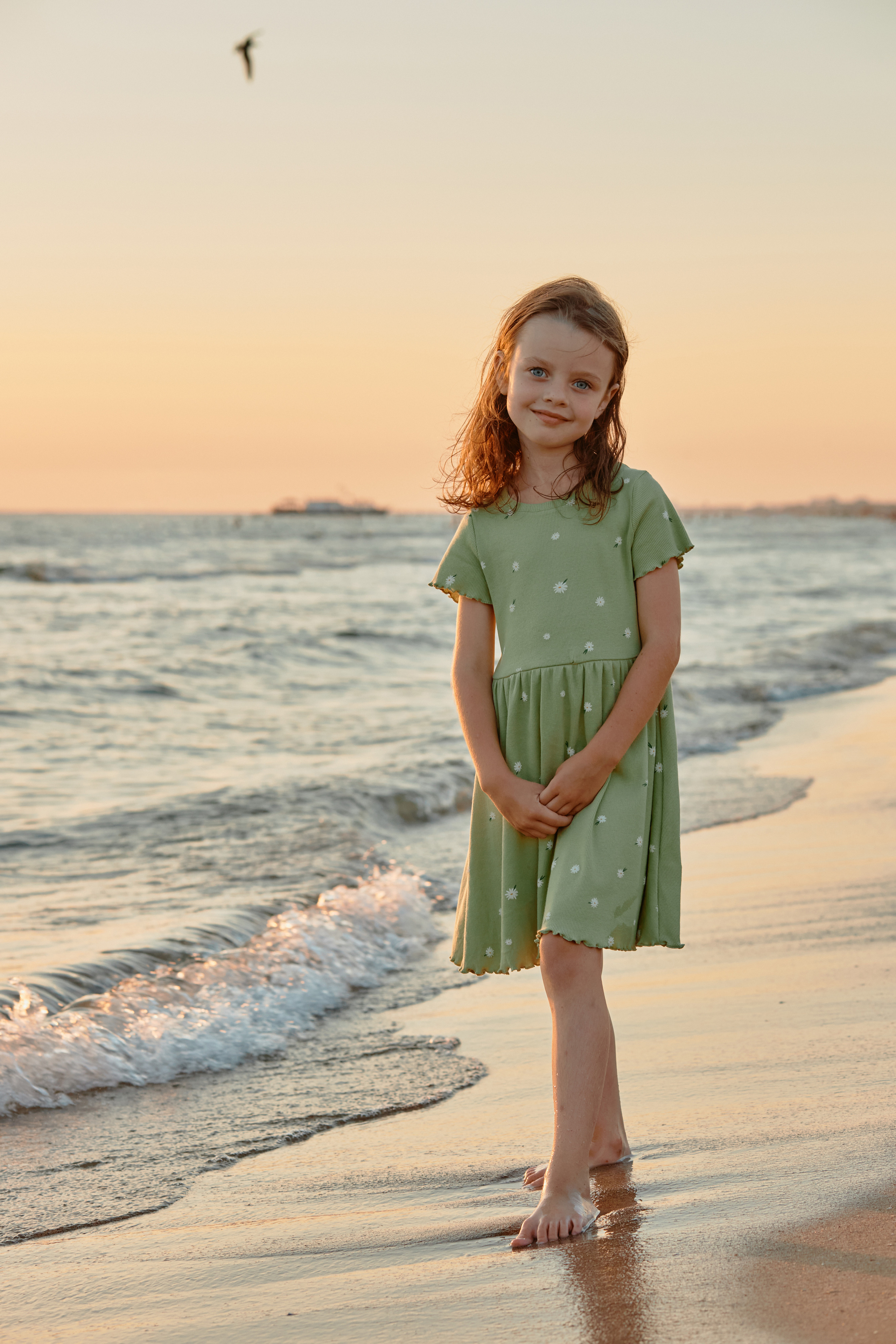 Семейная фотосессия на пляже возле санатория «Эллада»