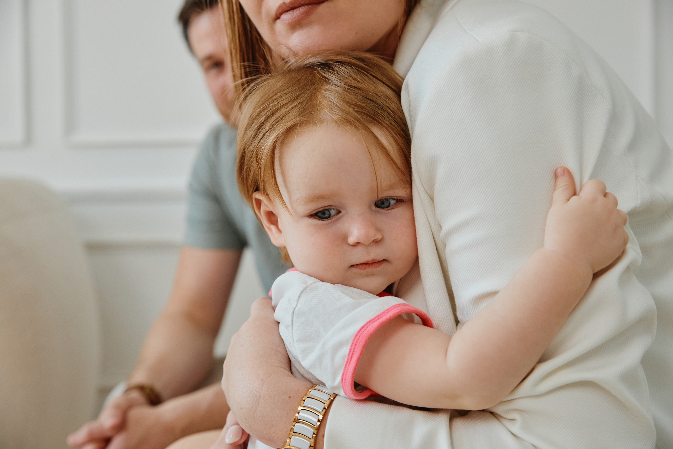 Семейная фотосессия в студии в честь дня рождения ребенка