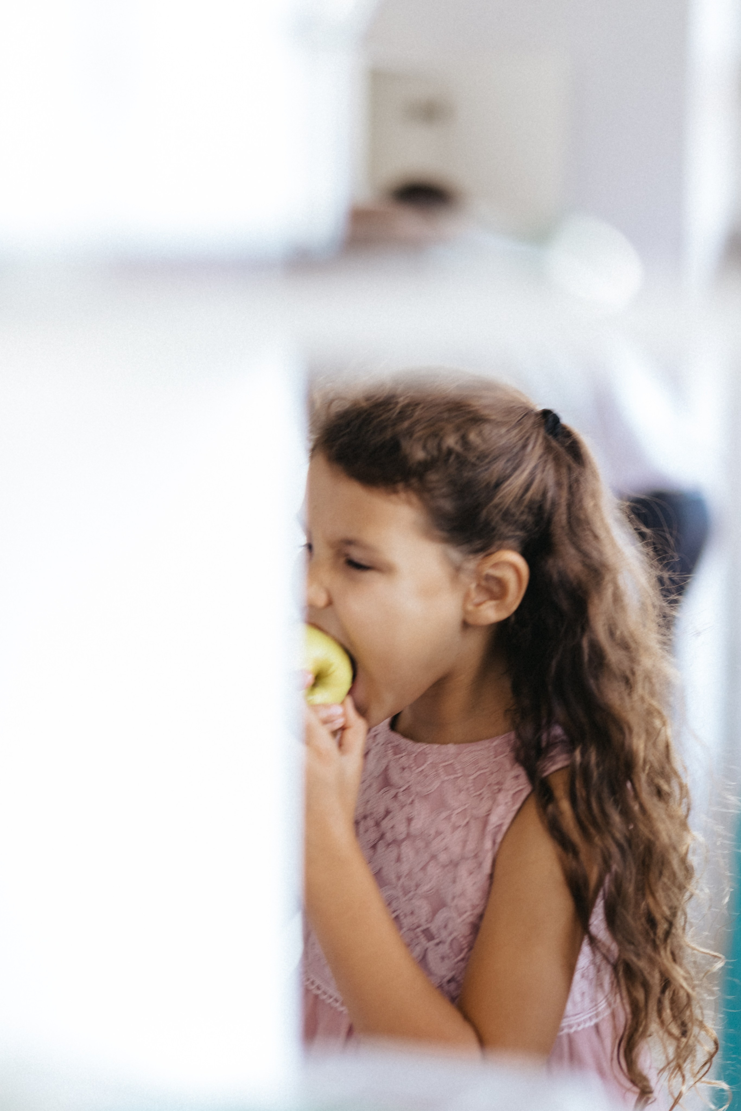 Лиза и Сережа. Роспись и тусовка в коттедже. Свадебный и портретный фотограф в Москве Анастасия Масюк