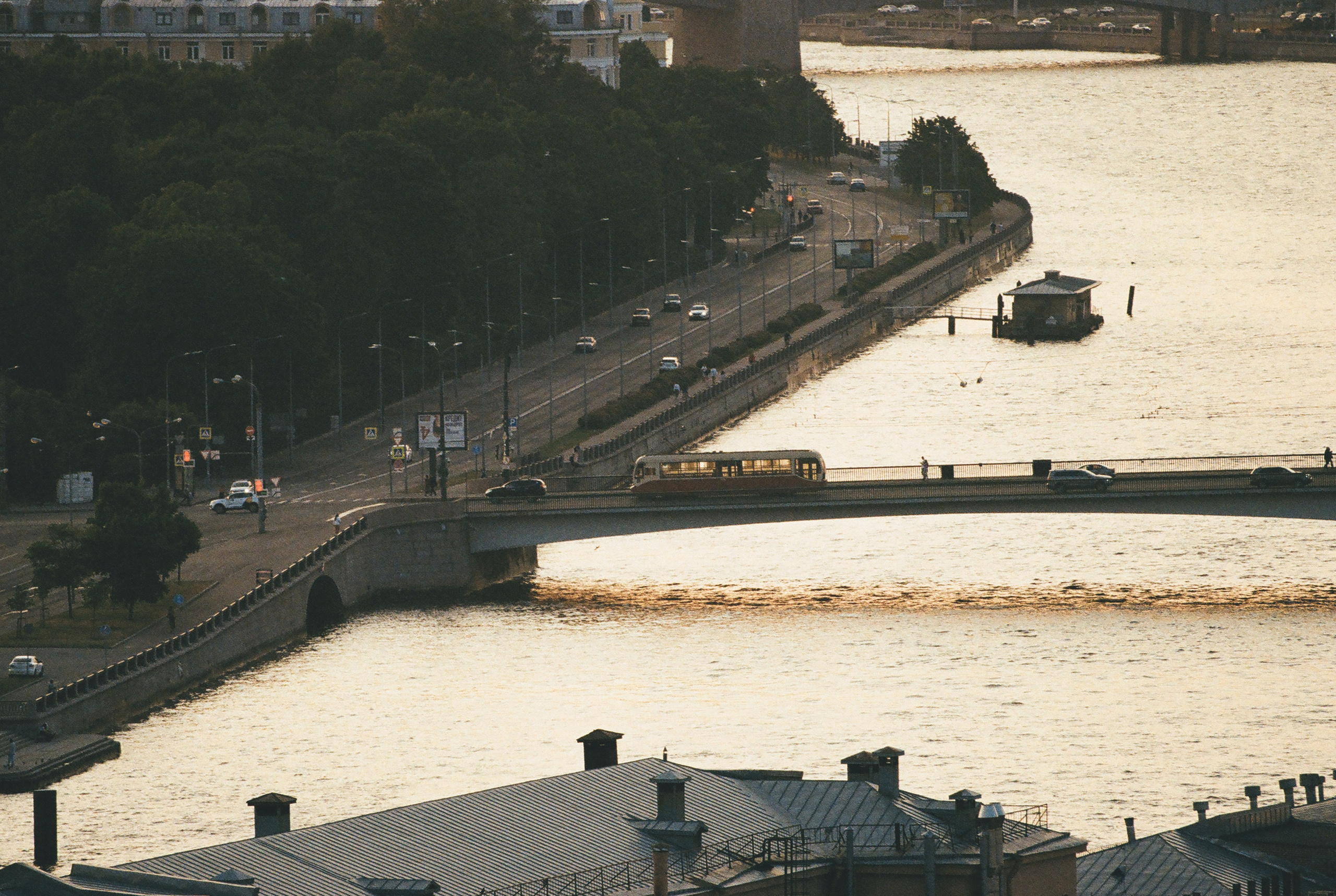 Фотографии цветные. Свадебный и семейный пленочный фотограф в Петербурге Истомина Ирина