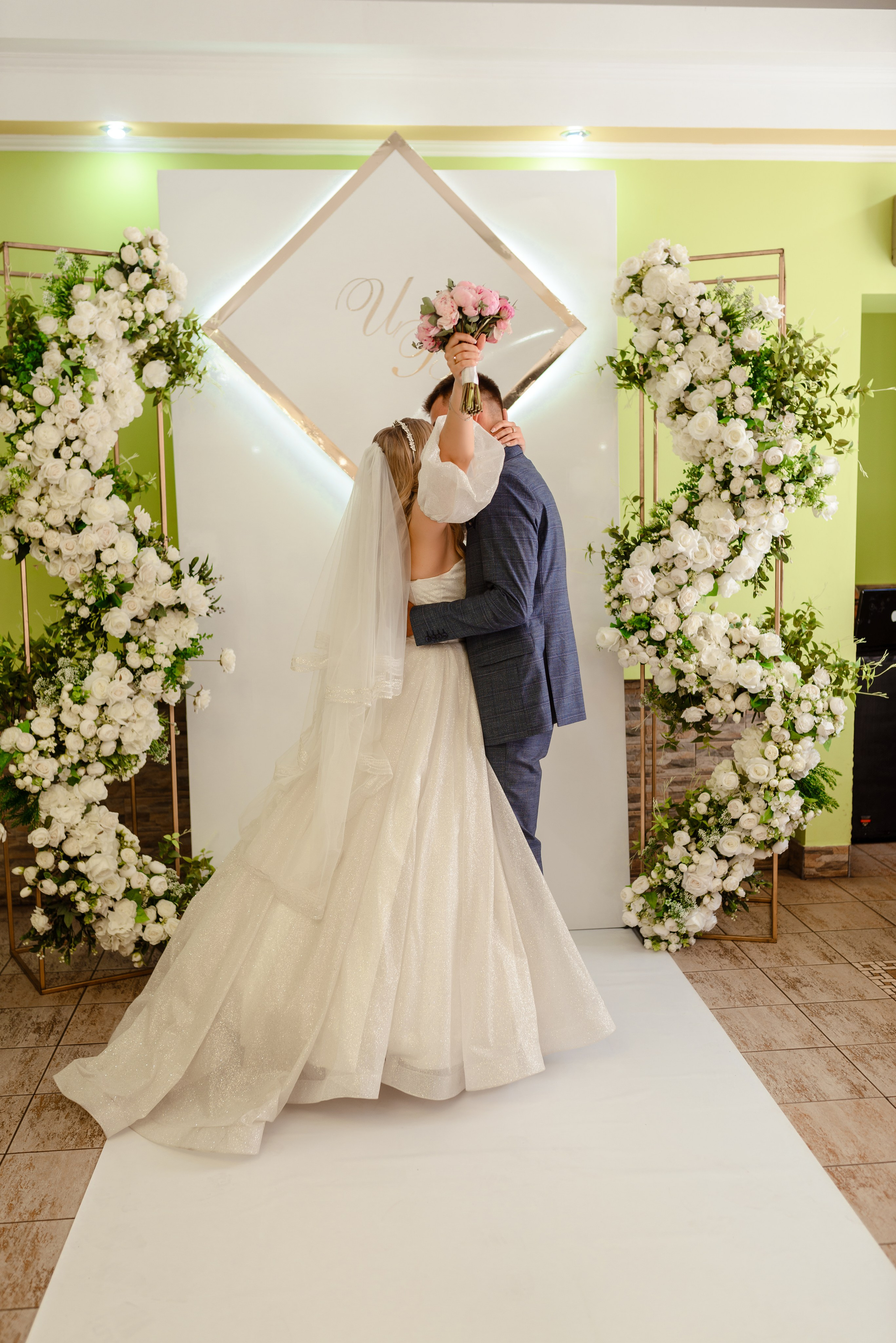 Свадебная фотосессия (Donbass Palace). Семейный и свадебный фотограф в Донецке и Макеевке Дяченко Наталья