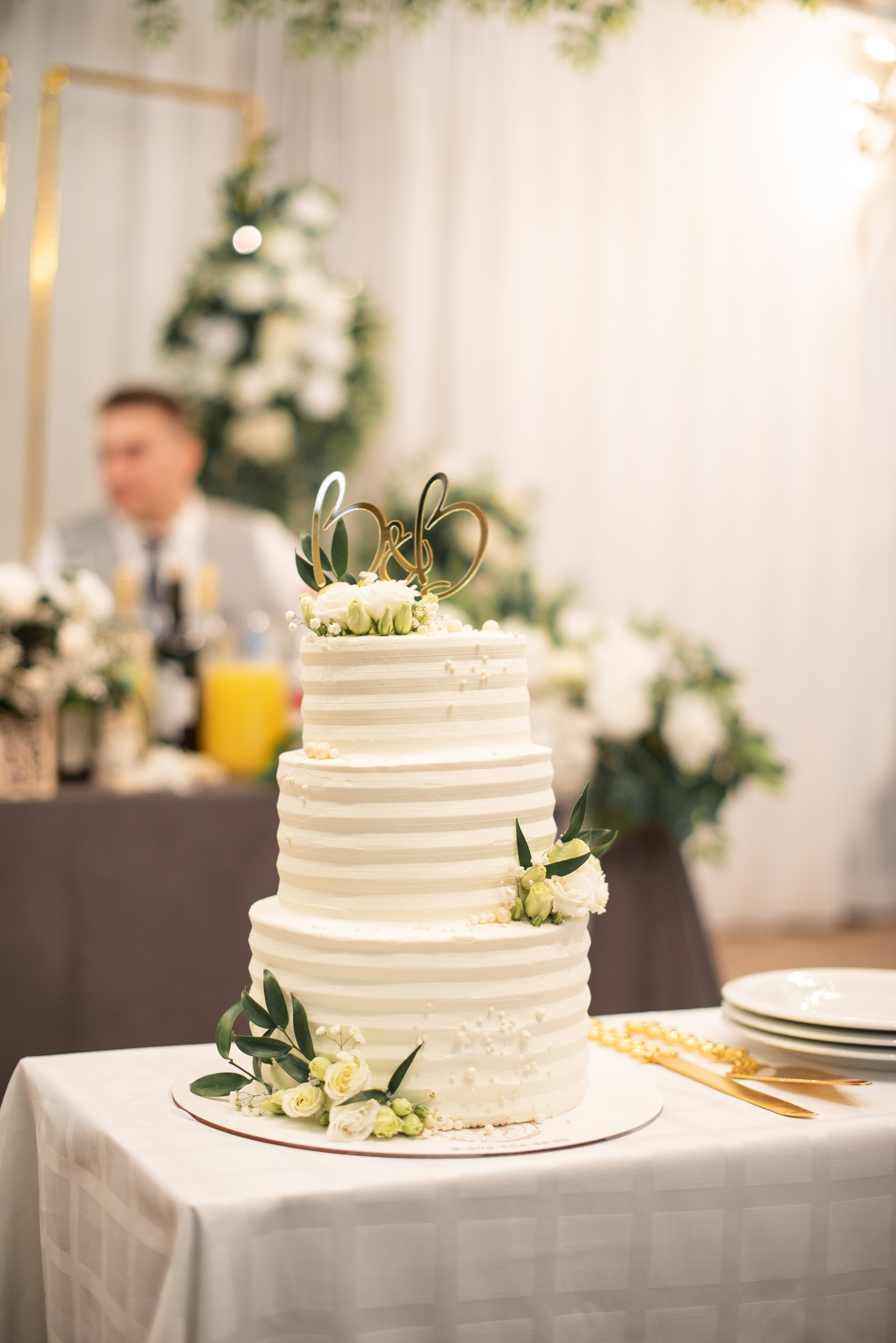 Свадебный альбом 12.08.23 – лучшие кадры с торжества. Свадебный фотограф в Миассе Татьяна Ружникова