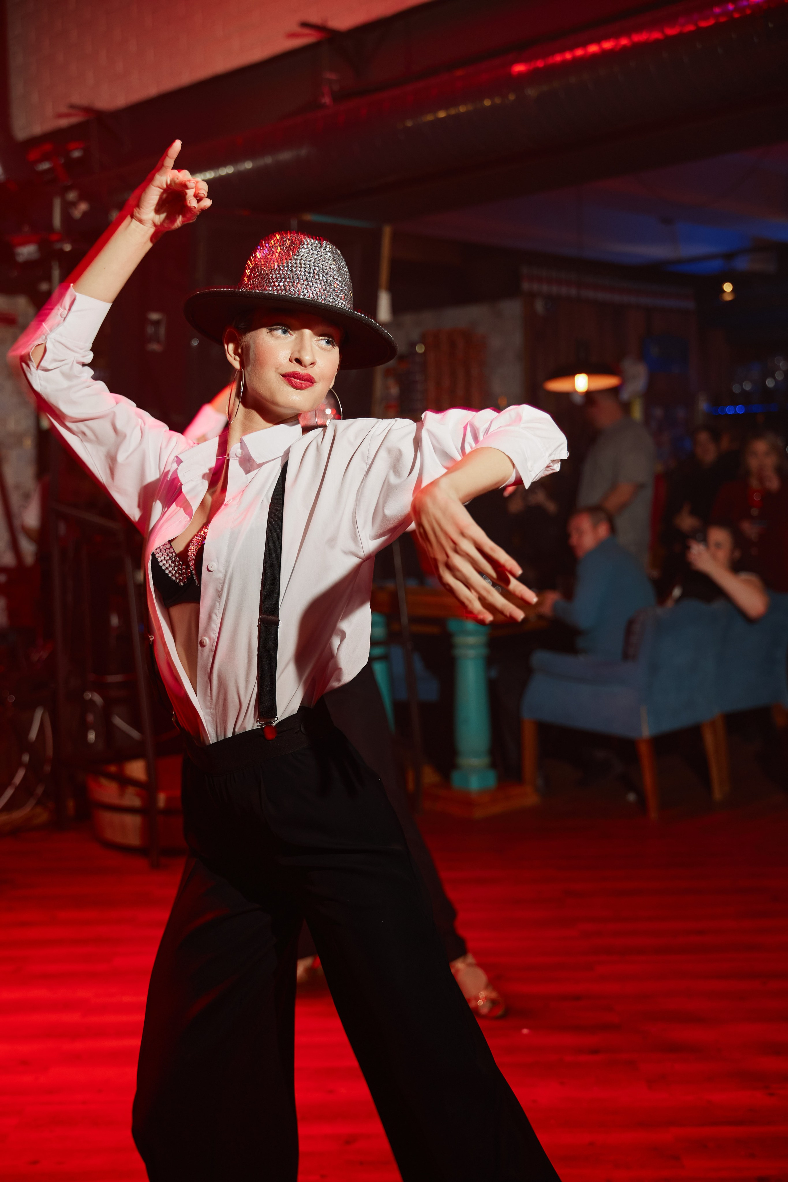 Арт-вечеринка 2026. Фотограф и видеограф в Кургане Леонид Корнильев