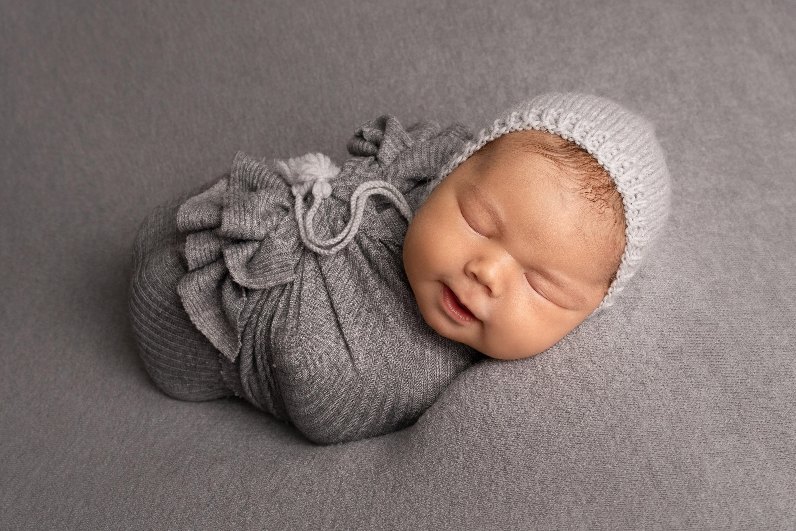 Фотограф новорожденных Березники. Фотограф новорожденных Березники Пермский край Аня Ремянникова