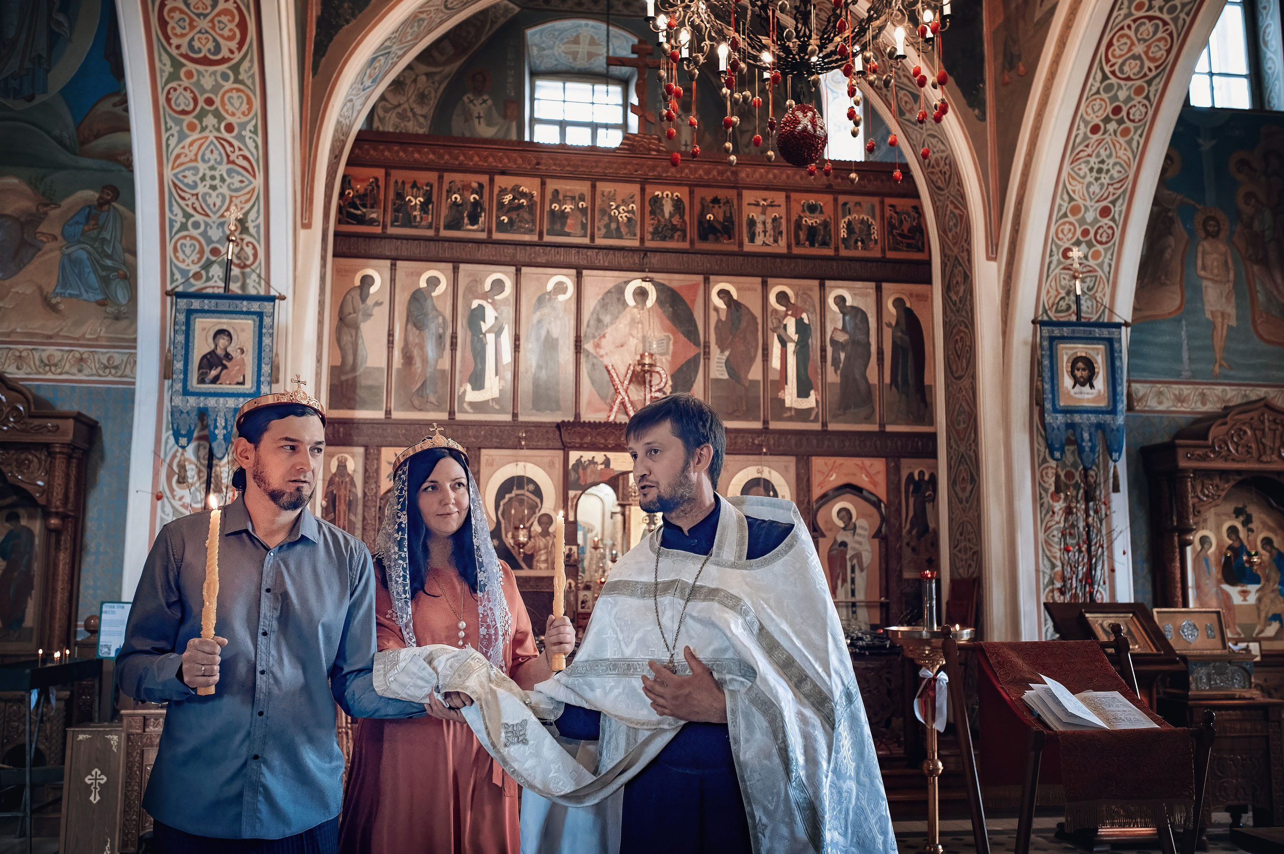 Съемка таинства венчания. Фотографы крещения/венчания  Красноярск Татьяна и Вячеслав Переваловы