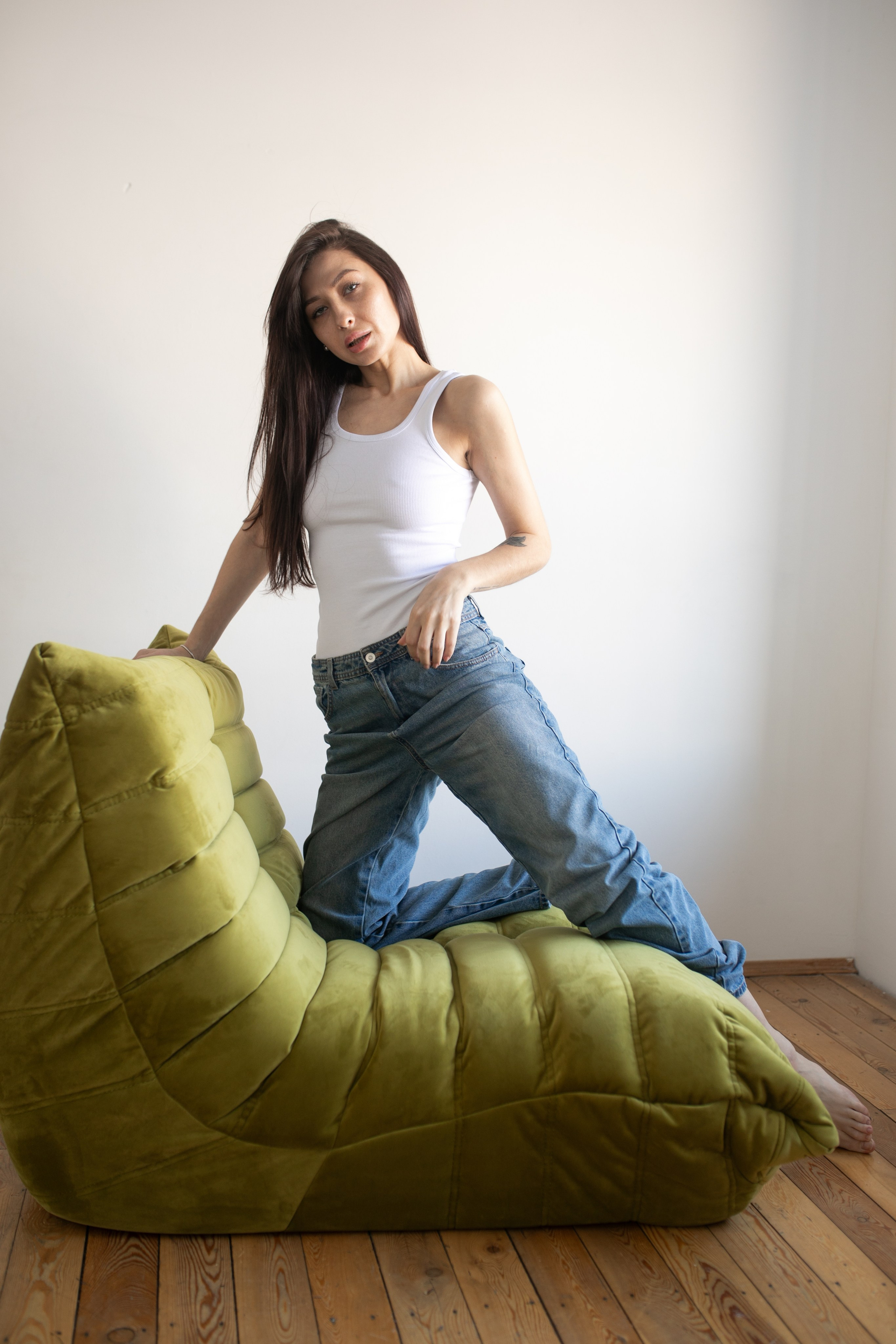 Лена. Естественный свет. Циклорама. Нюд. Фотограф в Новосибирске Ася Зверева