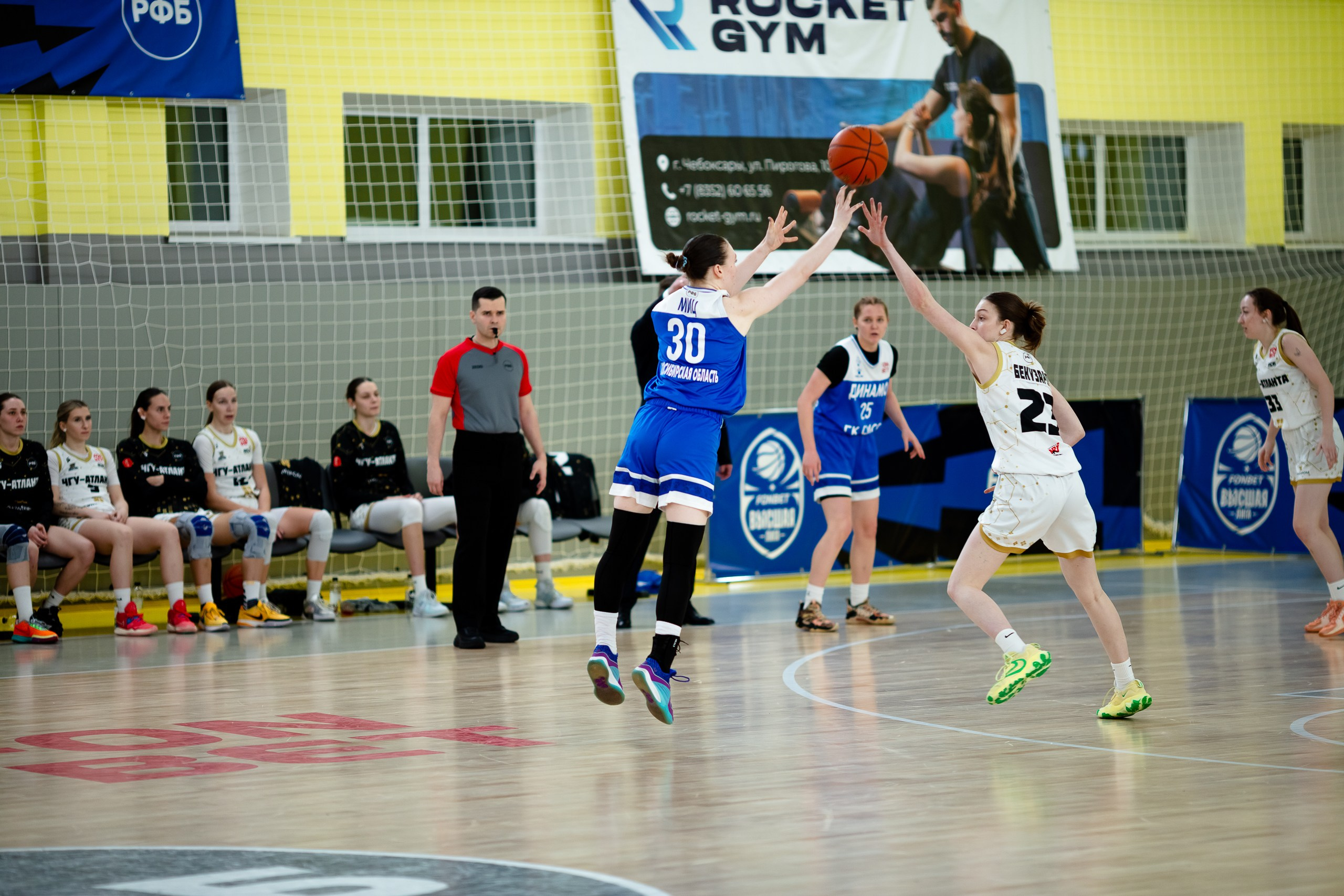 ЧГУ-Атланта — Динамо / 1 игра. Фотография