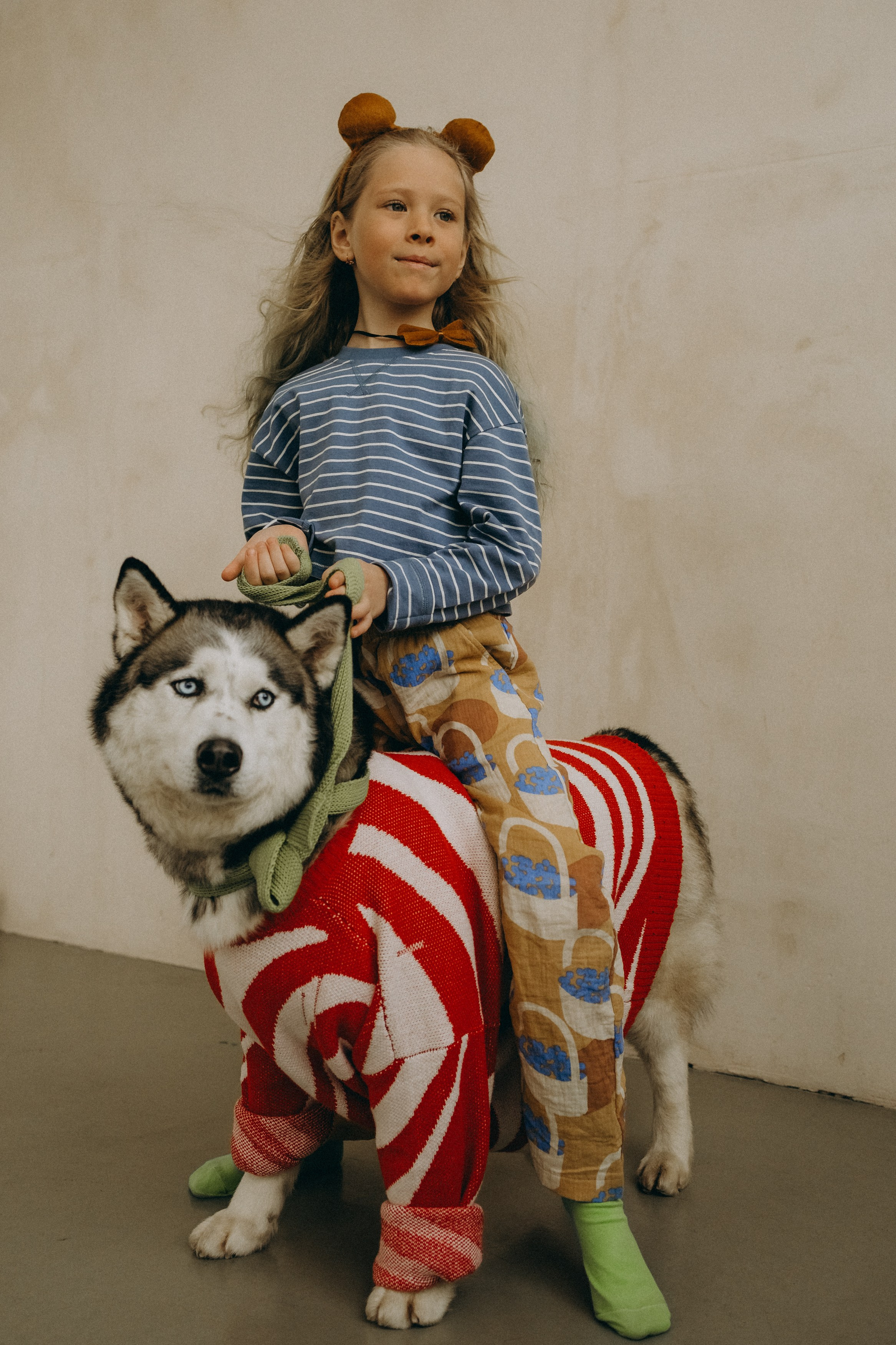 Катя, Лида, Вольт. Главная