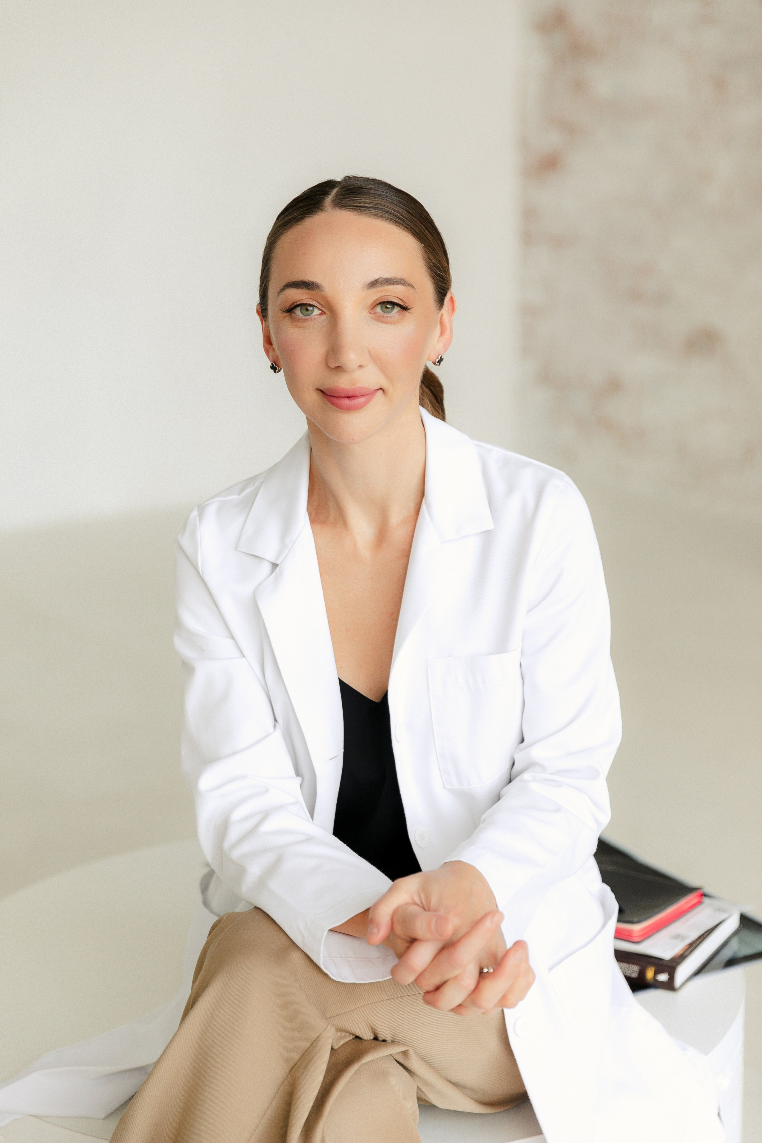 Контентная съемкка для врача-травматолога Таисии Аксеновой. Фотограф г. Москва и Ярославль