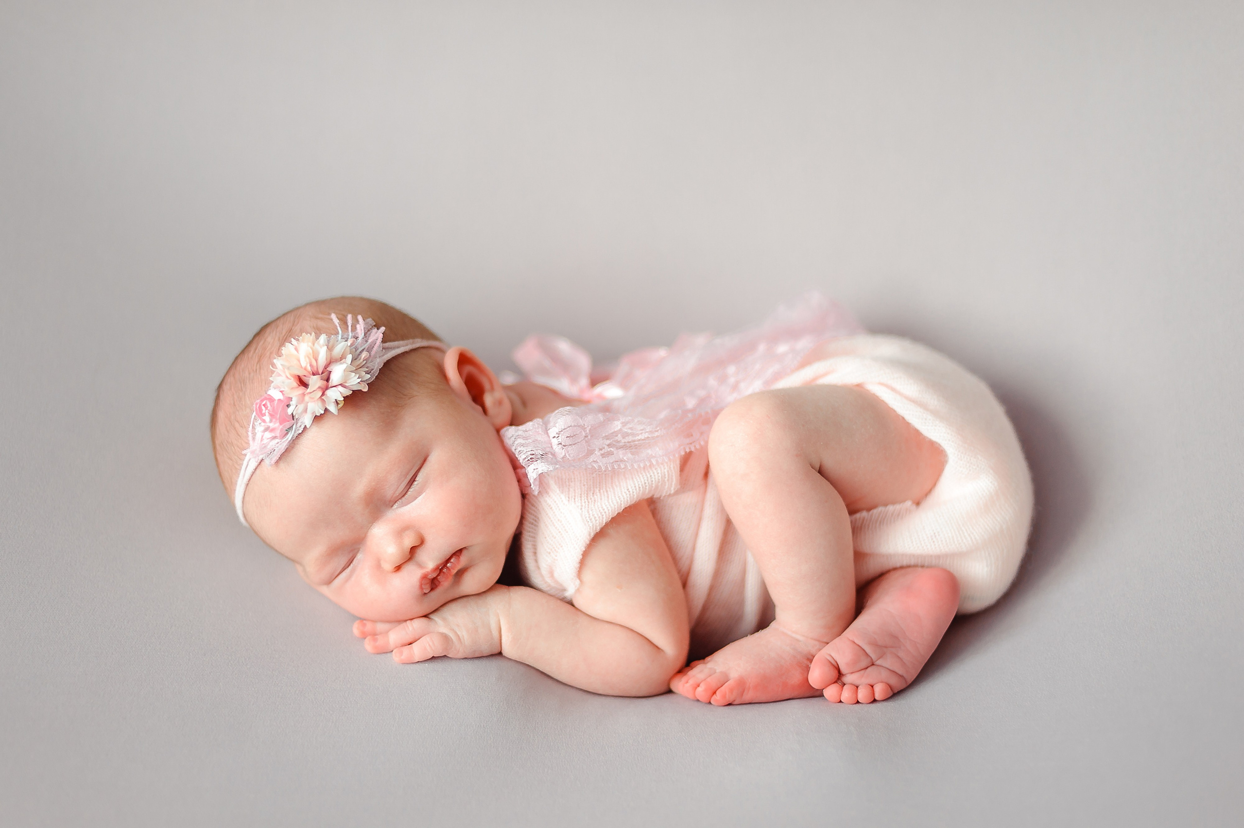 Амелия, 9 дней. Фотограф новорождённых в Йошкар-Оле Ильмира Сидоркина