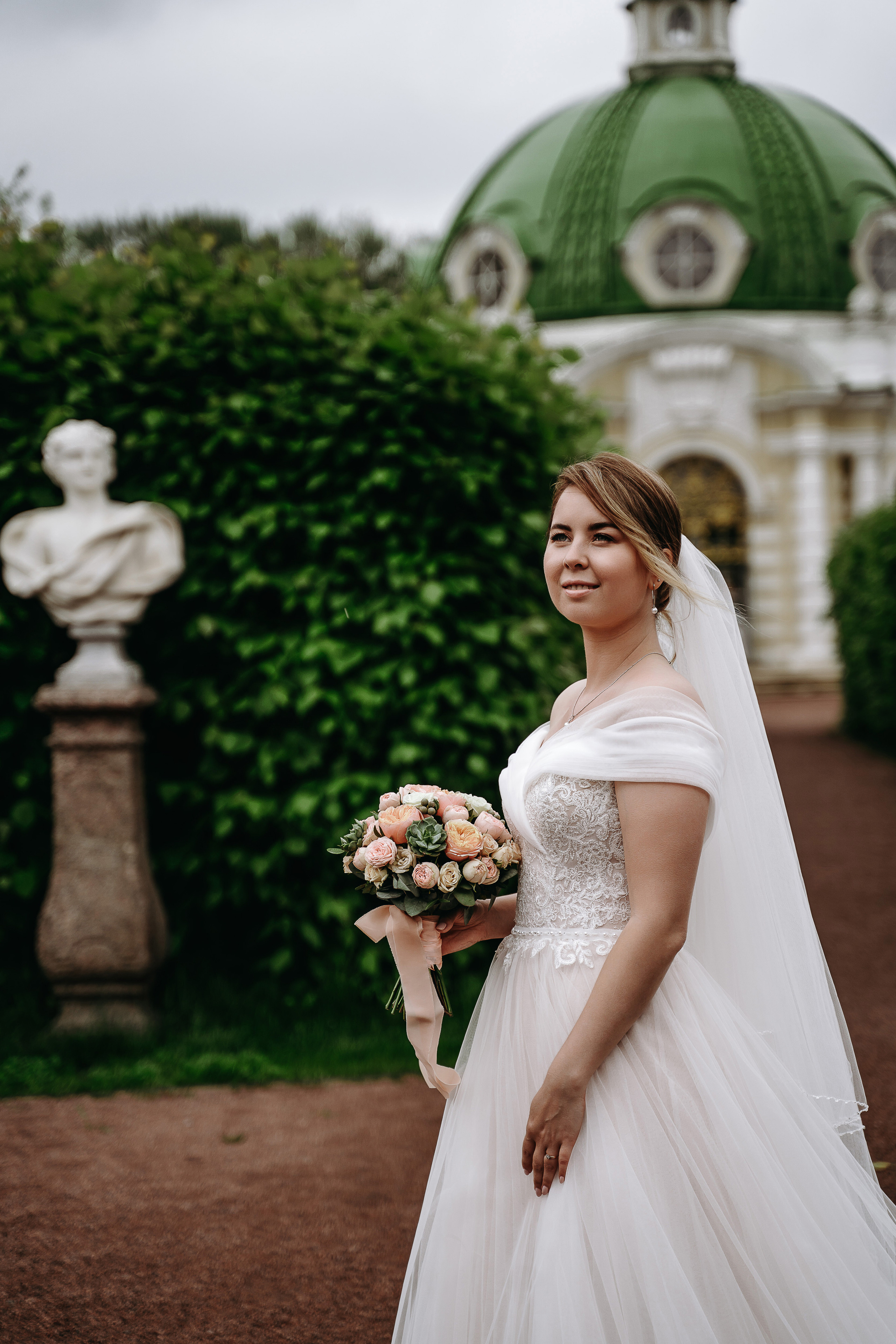 Свадебная фотосессия в усадьбе Кусково (свадьба в усадьбе Кусково)