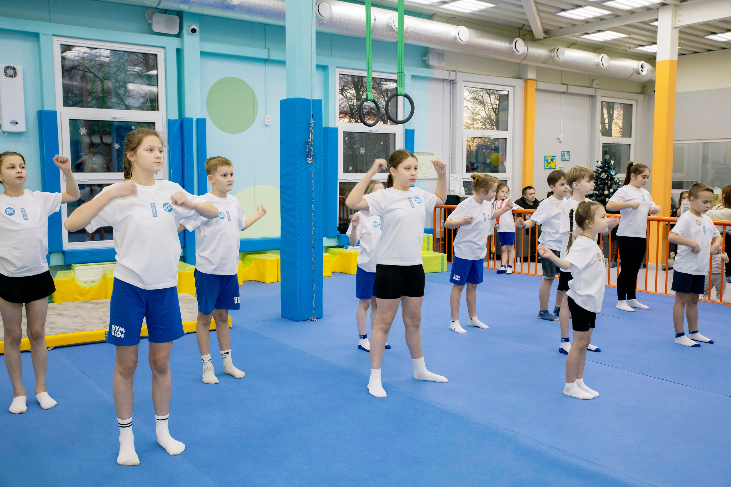 Соревнования по гимнастике в Gymkids Звенигород. Профессиональный фотограф в Москве | Заказать фотосессию и съемку