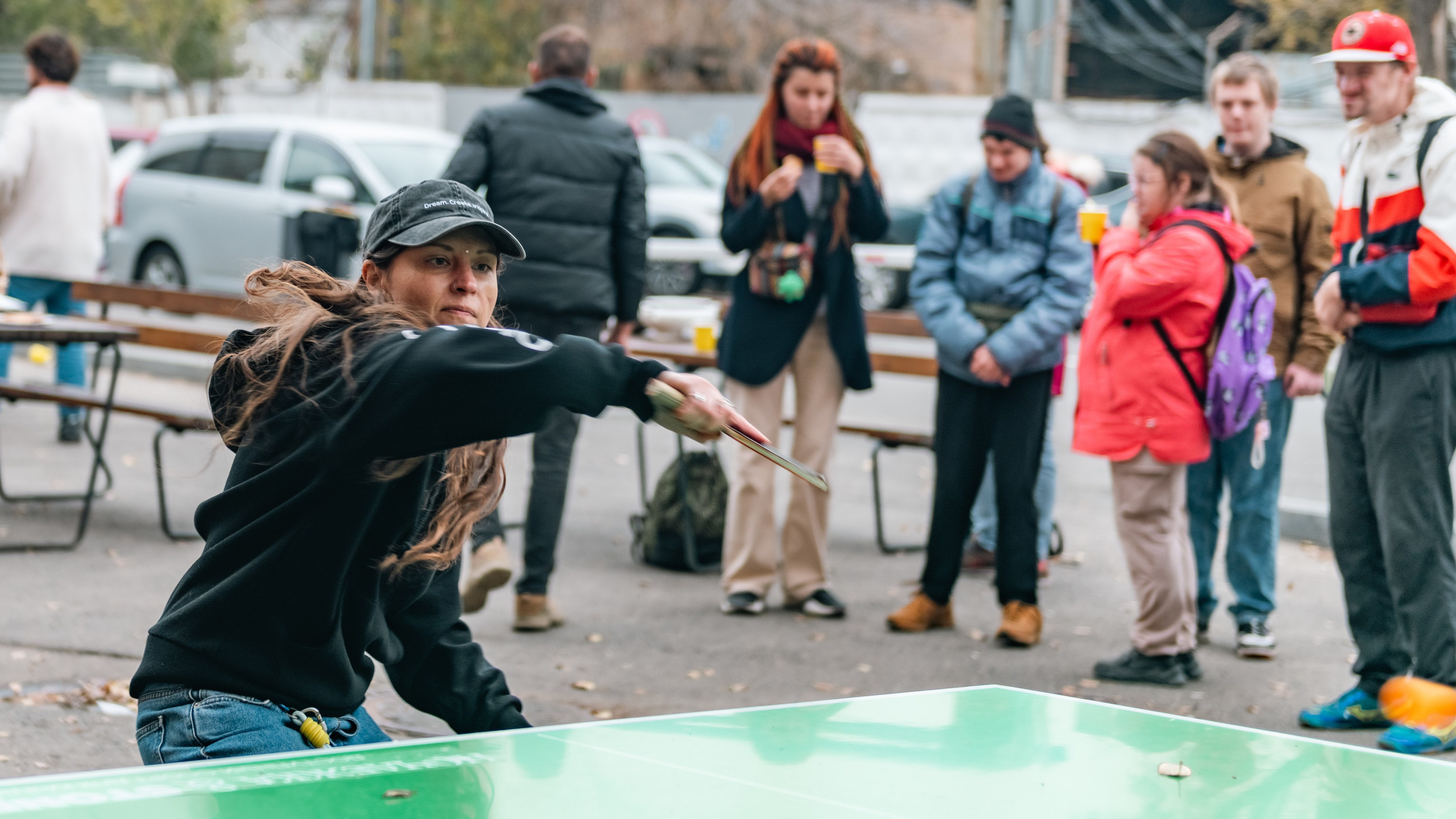 Съемка турнира по настольному теннису в НКО «Ночлежка». Фотограф в Москве. Шахабудин
