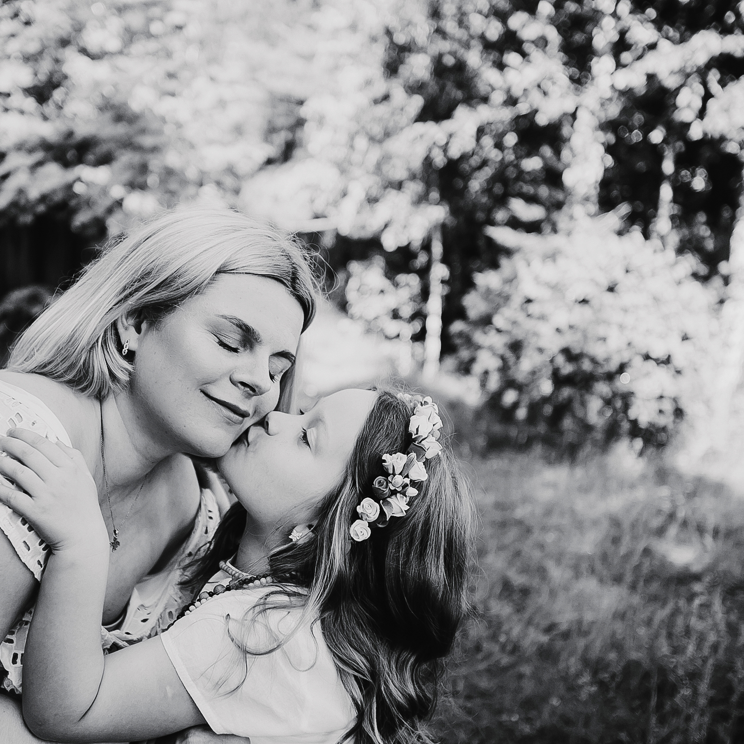 Ольга и ее прекрасные детки. Летне-природная прогулка. Фотограф Полина Егорова город Тюмень