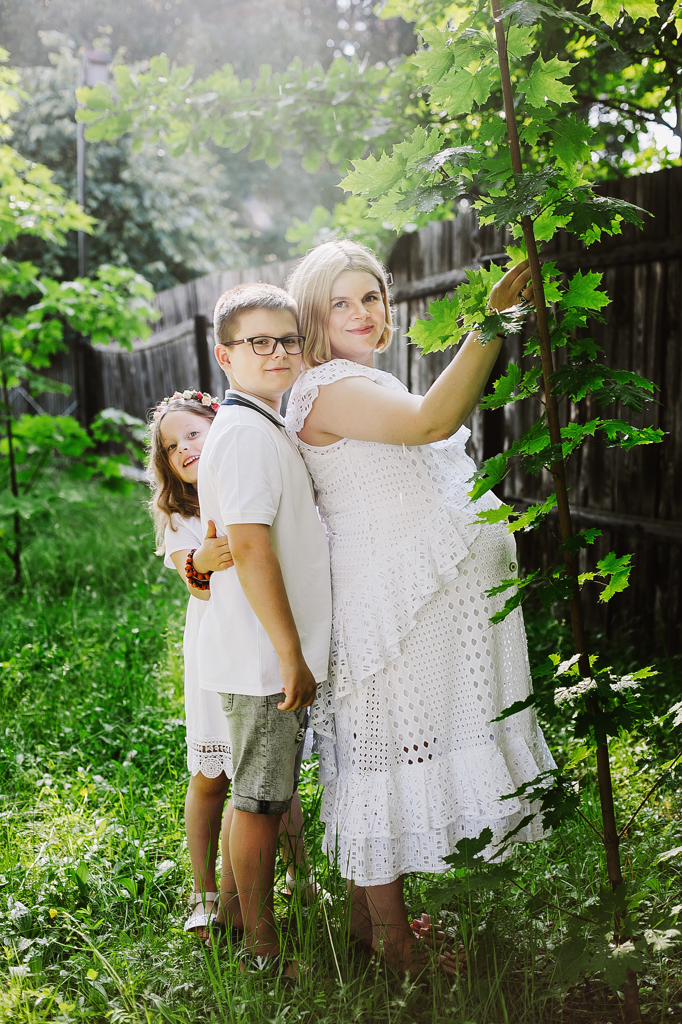 Ольга и ее прекрасные детки. Летне-природная прогулка. Фотограф Полина Егорова город Тюмень