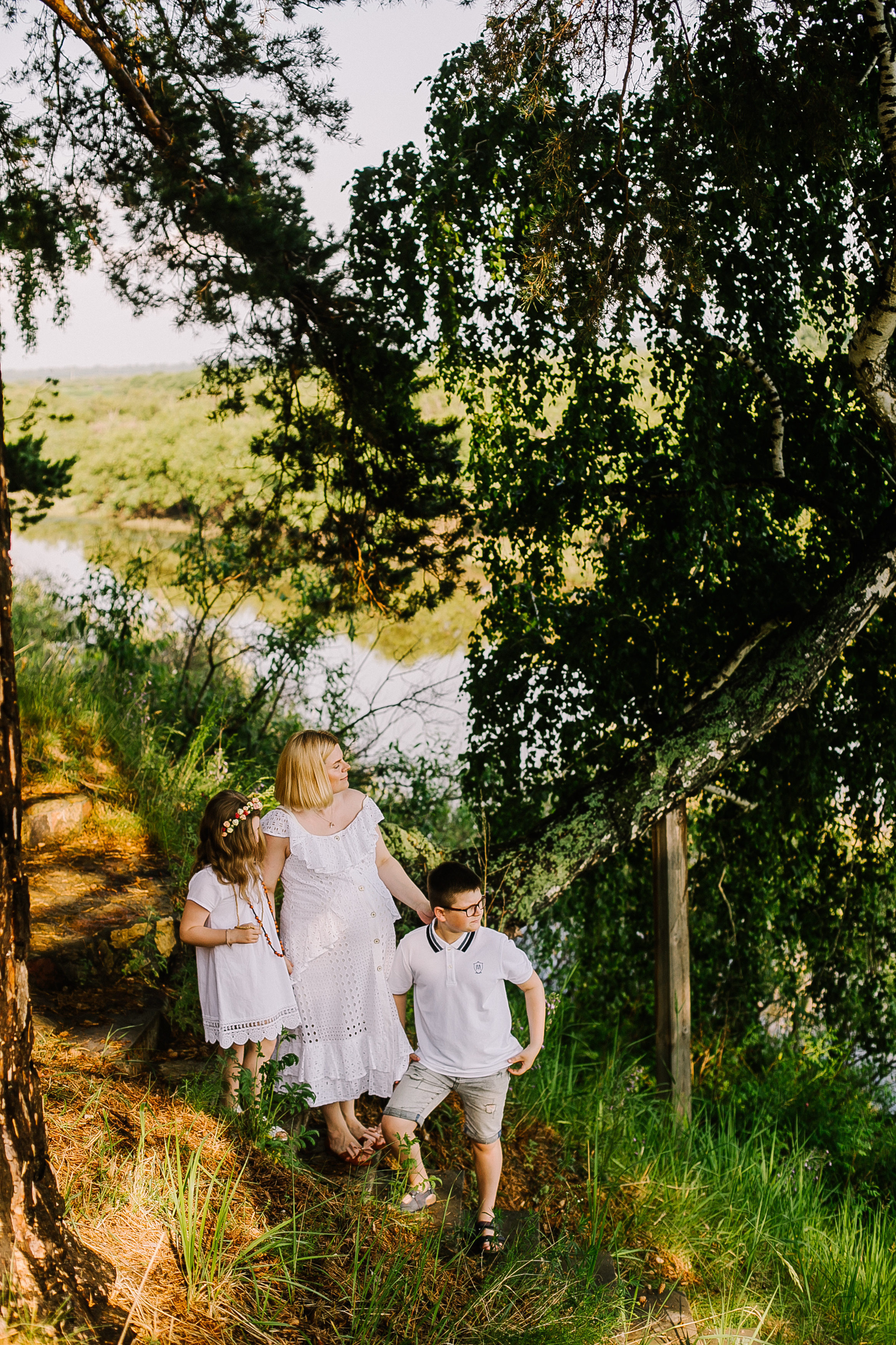 Ольга и ее прекрасные детки. Летне-природная прогулка. Фотограф Полина Егорова город Тюмень