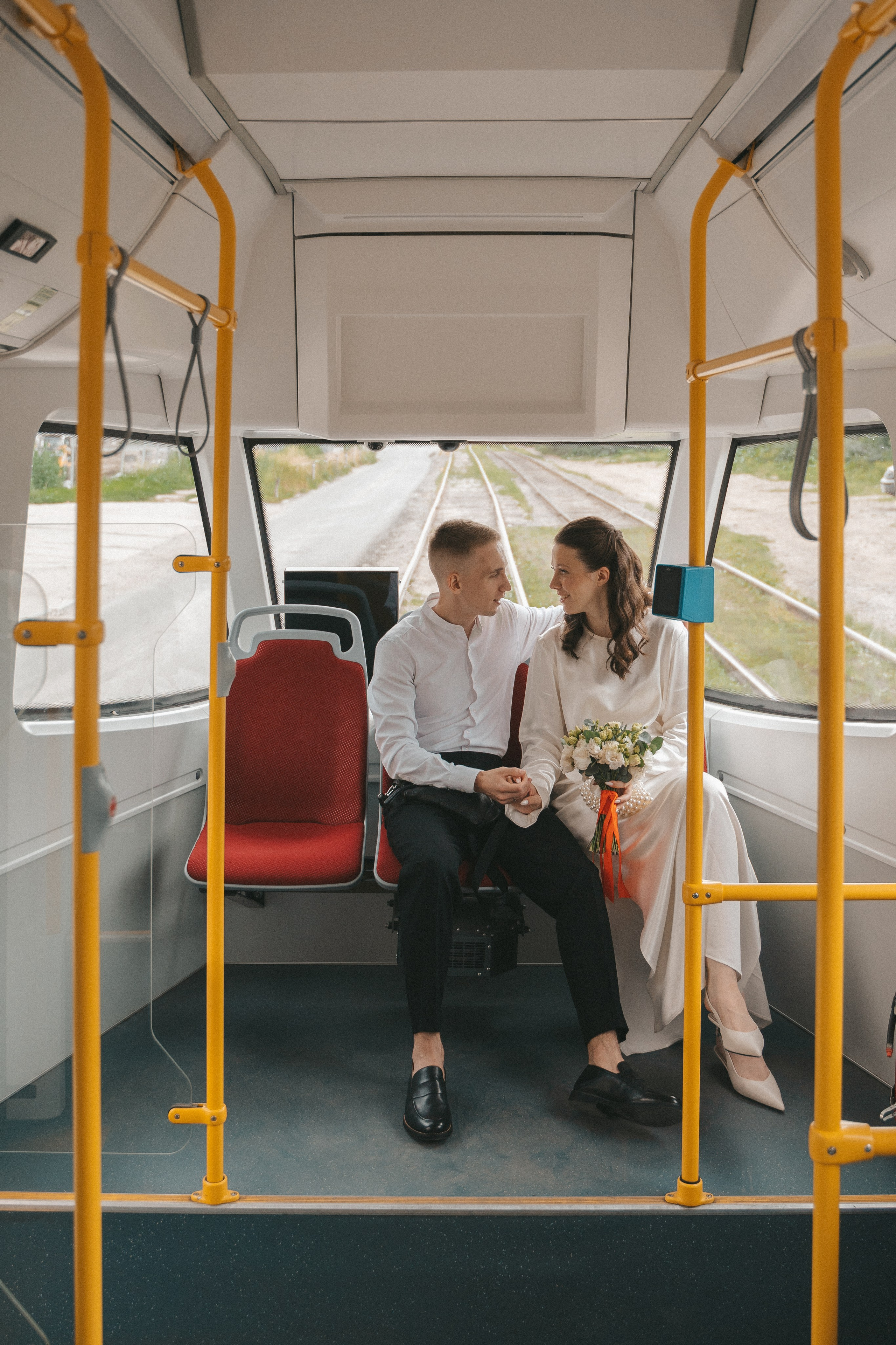 Никита и Аня в городе. Семейный, портретный фотограф Новосибирск. Оля Адова