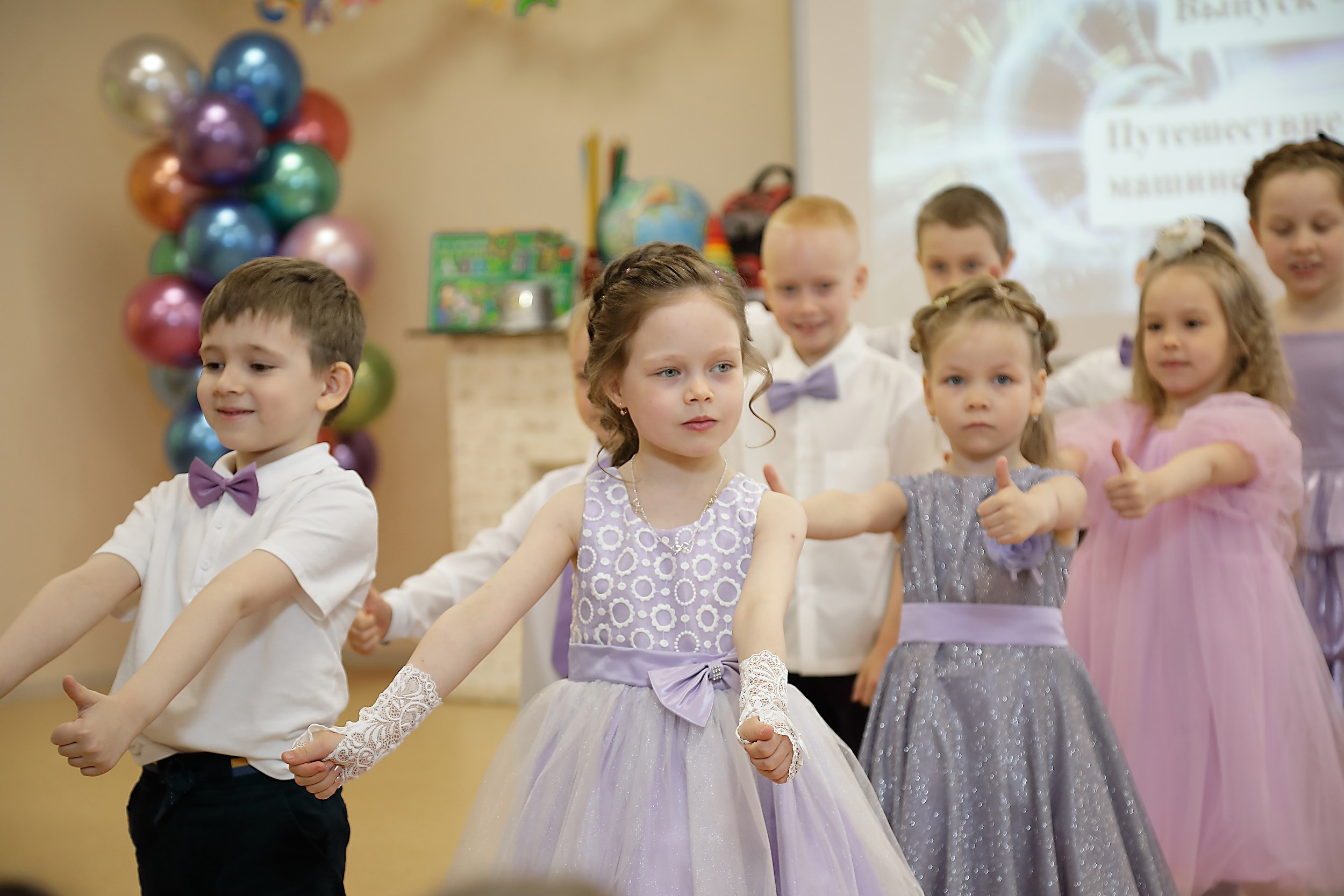 Фотосессия выпускного в детском саду. Свадебный и семейный фотограф и видеограф в Екатеринбурге Полянские Тимур и Анастасия