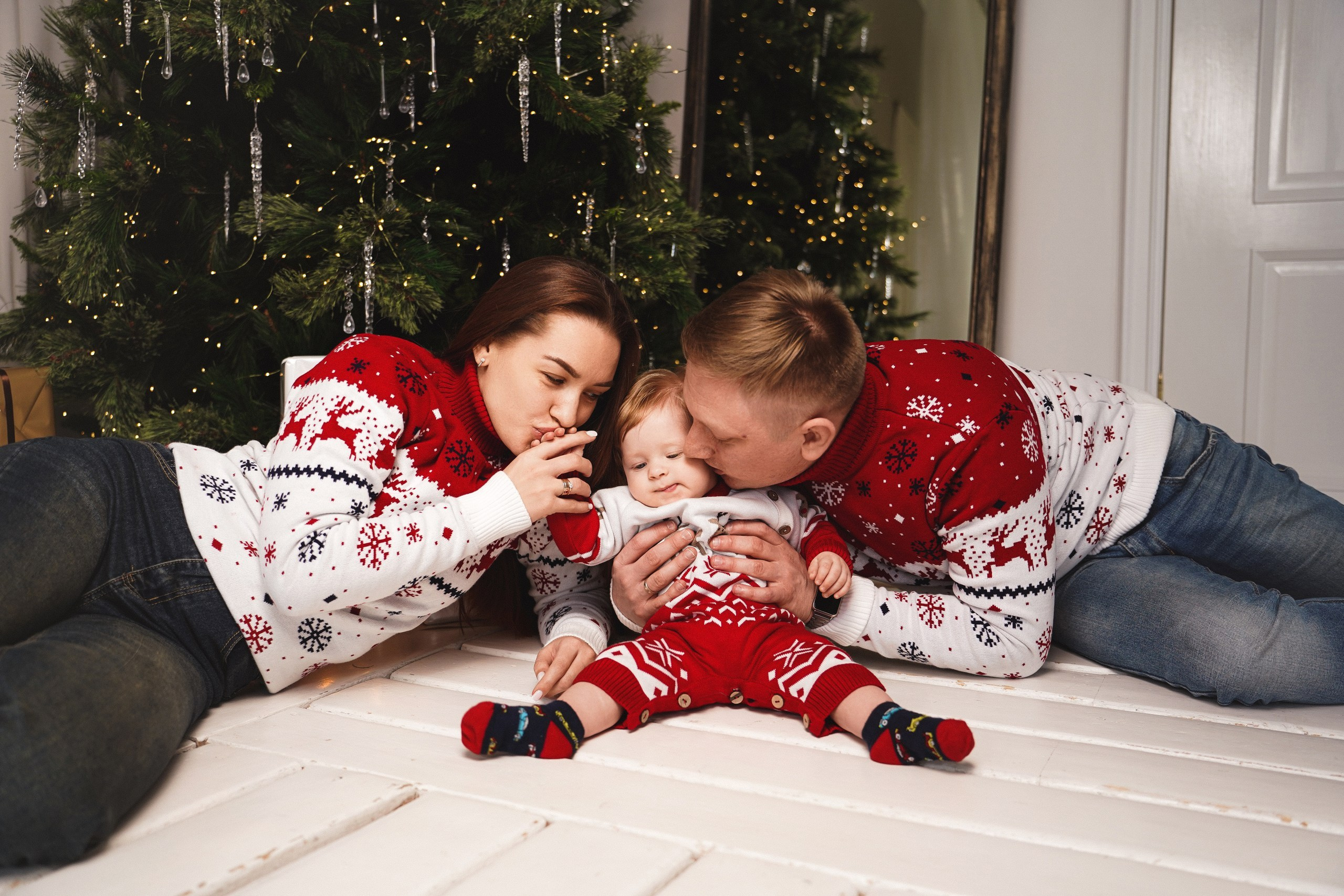 Семейная фотосессия в студии Blanc. Свадебный фотограф в Ростове-на-Дону. Таинство Крещения и Венчания, семейные фотосессии. Алёна Чёботова