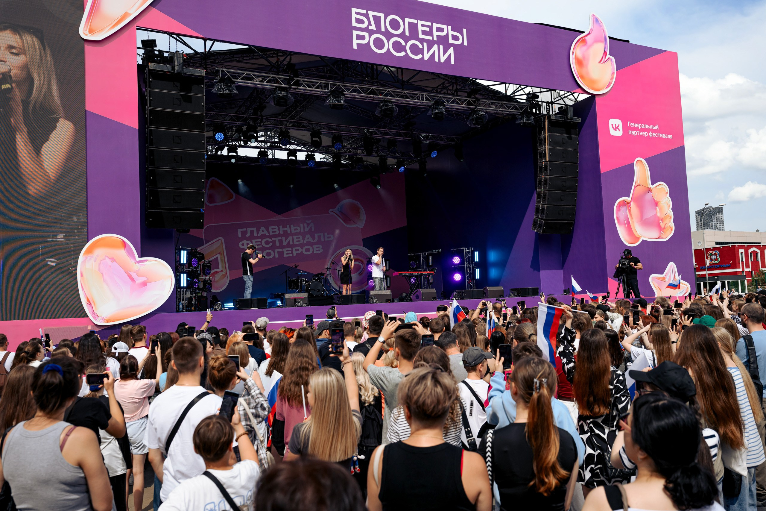 БЛОГЕРЫ РОССИИ. Максим Комаров — Профессиональный фотограф