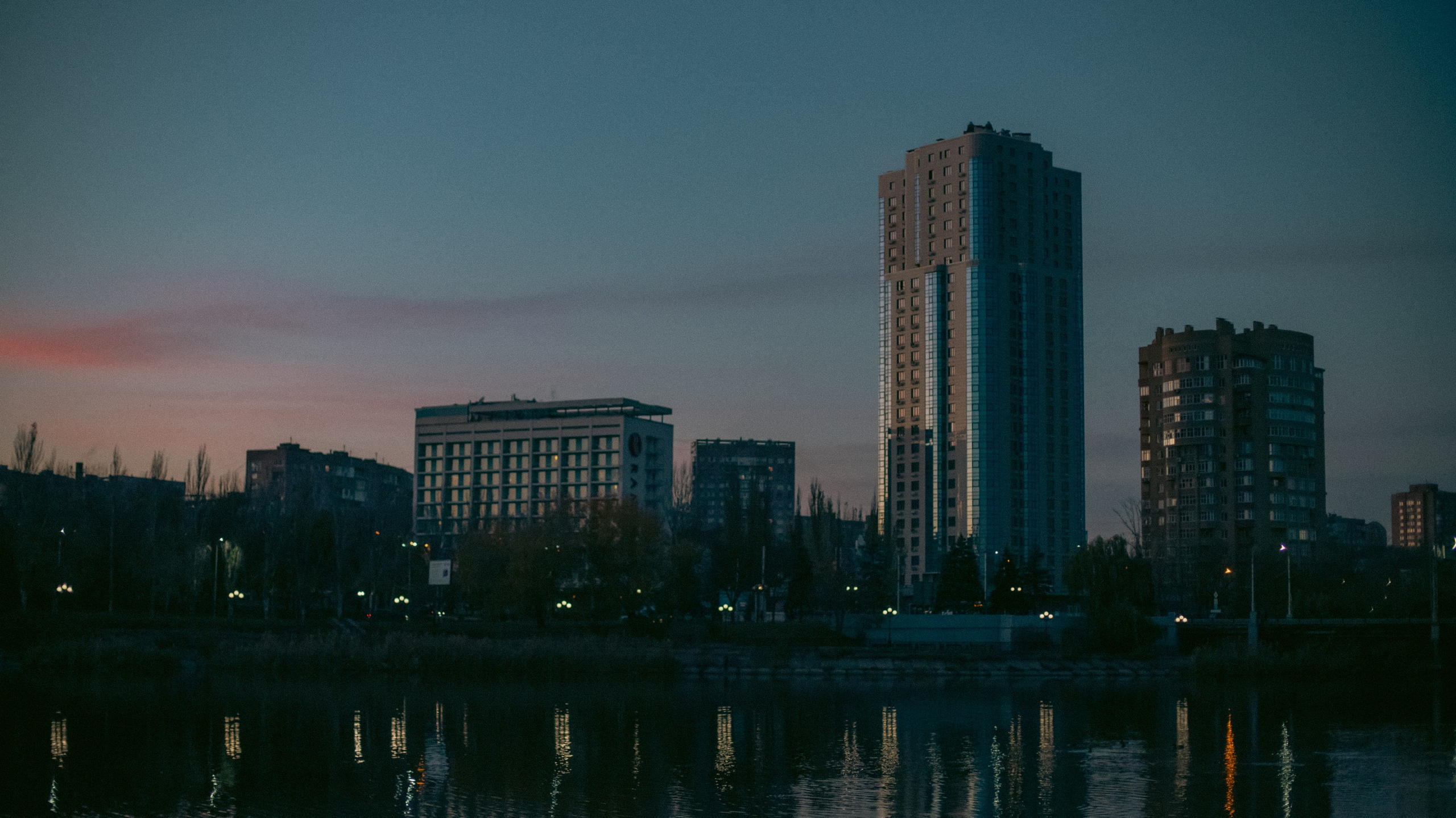 Город вокруг меня. Фотограф. Пейзажи, макро, портреты. Город Енакиево, без границ в съёмке