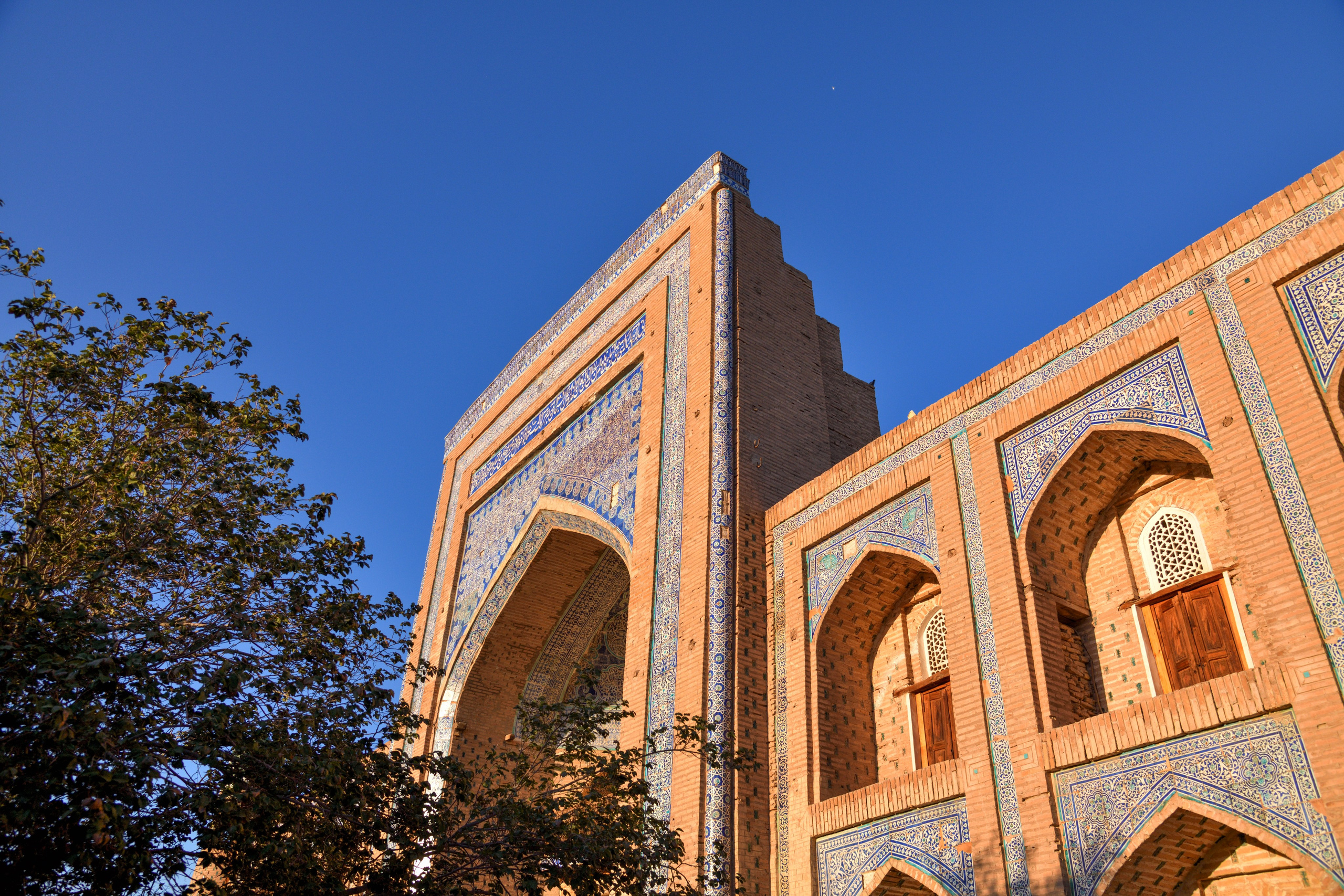 Узбекистан Хива. Братский трип по Средней Азии 2023. Фотограф для дизайнеров, застройщиков и бизнеса — интерьеры и архитектура — Свободный Роман в Москве и по России