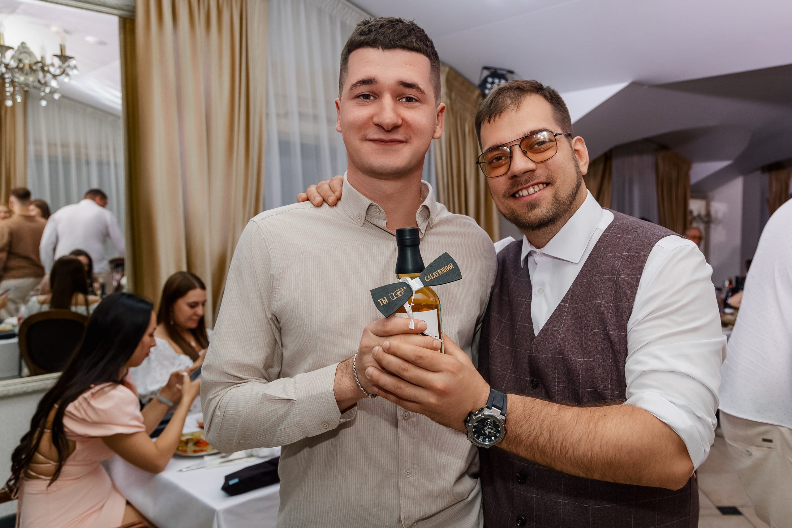 Максим и Юля. Дом офицеров. Свадебный фотограф в Хабаровске