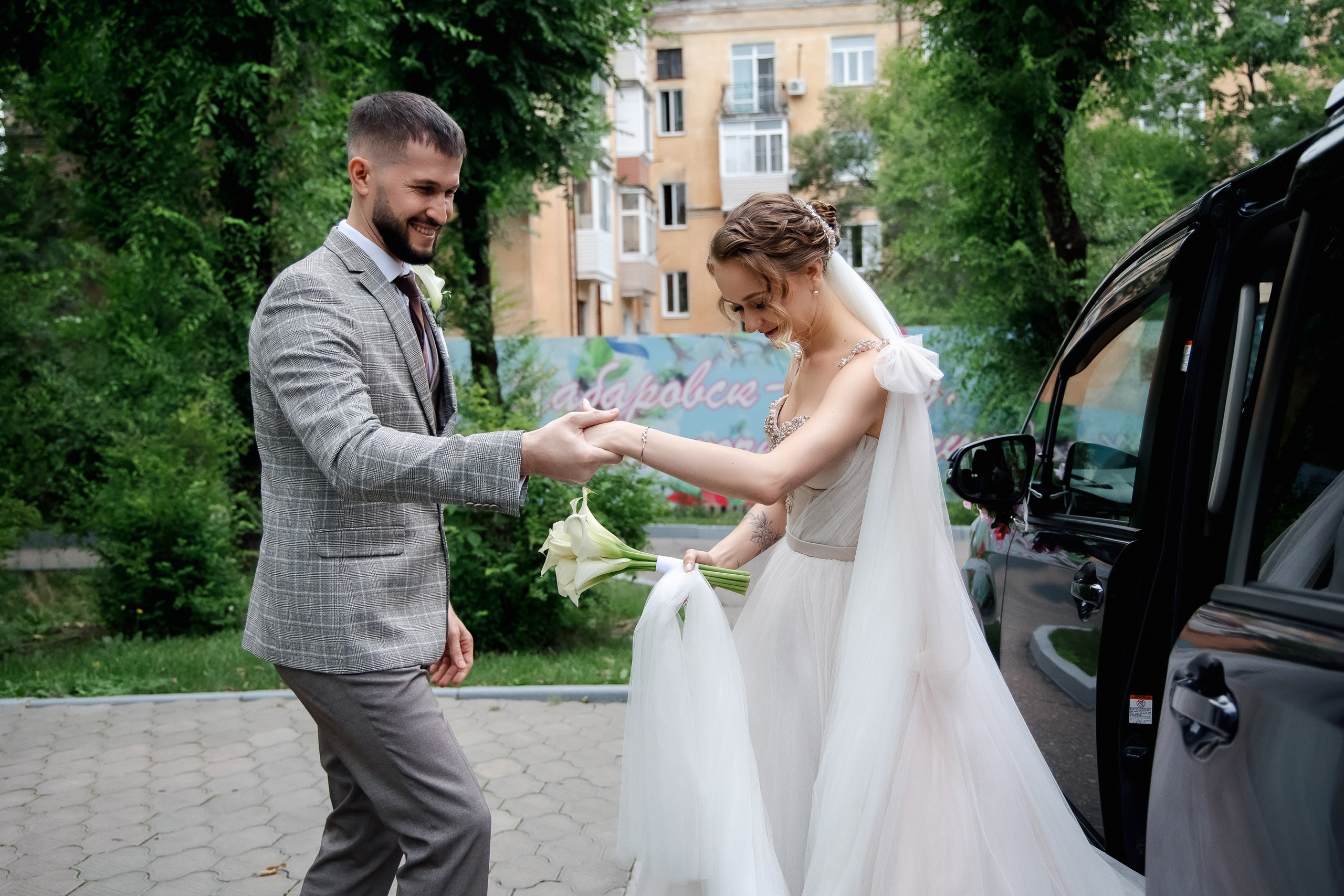 Степан и Ульяна. Утро. Загс. Прогулка. Дождь и солнце. Свадебный фотограф в Хабаровске
